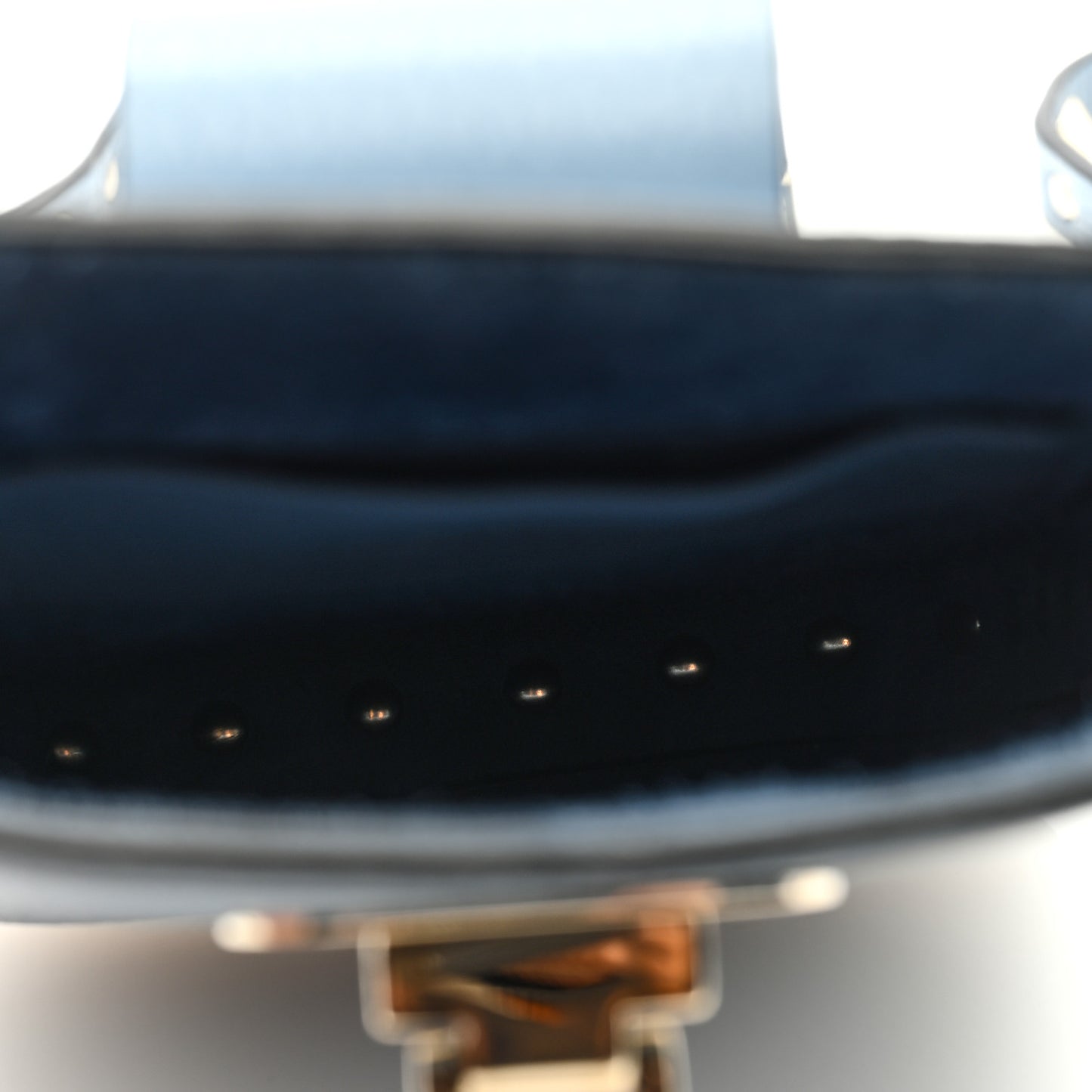 Grained Calfskin Rockstud Crossbody Phone Case Niagara
