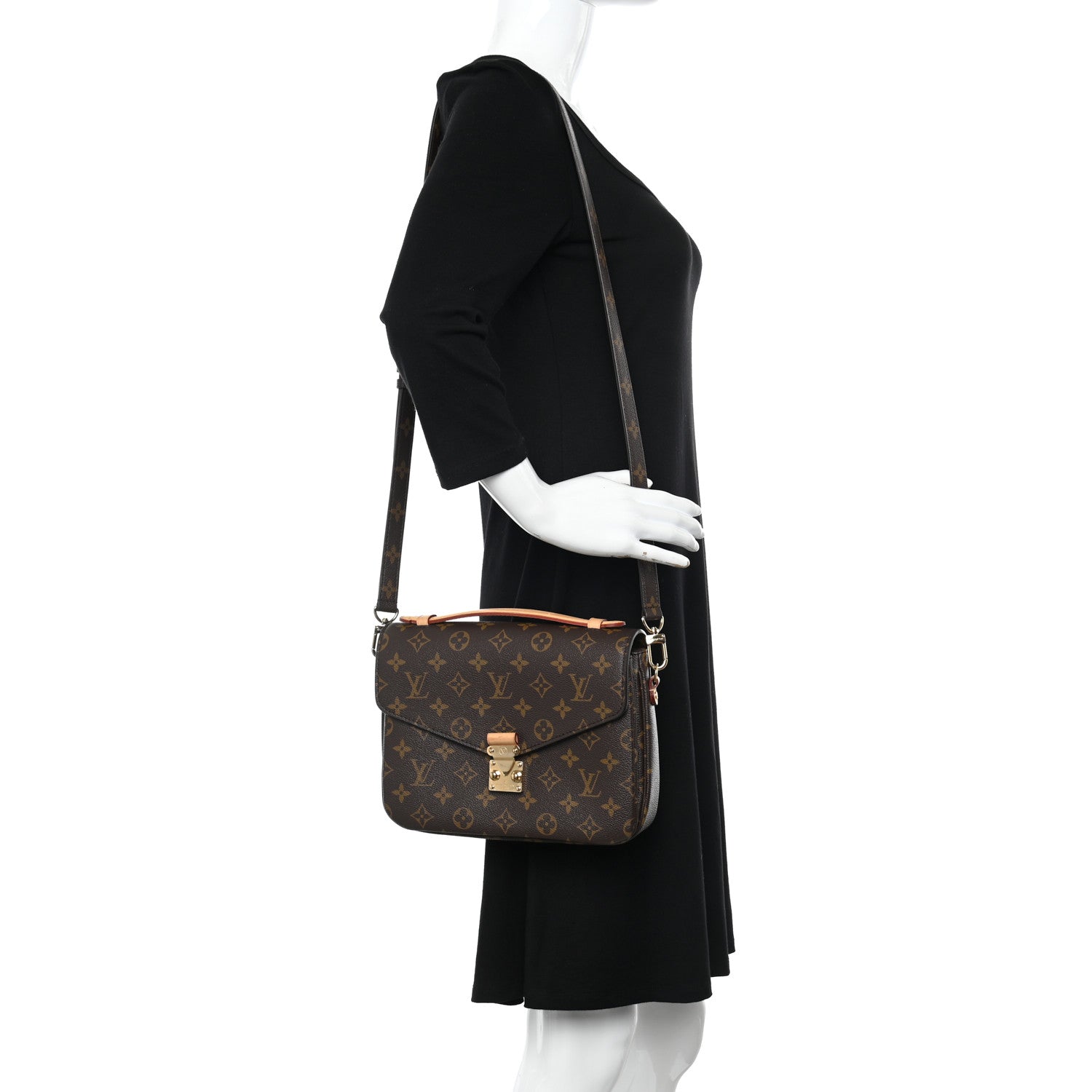 Louis Vuitton Monogram Pochette Metis 2 of 9