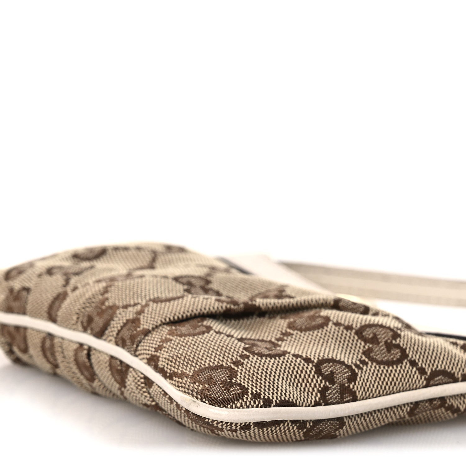 Gucci Monogram GG Heart Charm Crossbody Pochette White 9 of 10