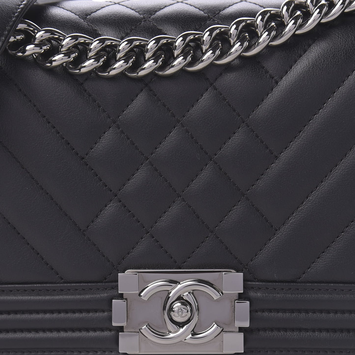 Calfskin Chevron Quilted Medium Boy Flap Black