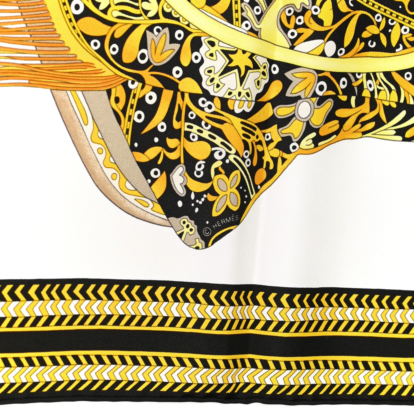 Silk Selle Des Steppes Scarf 90 White Or Black