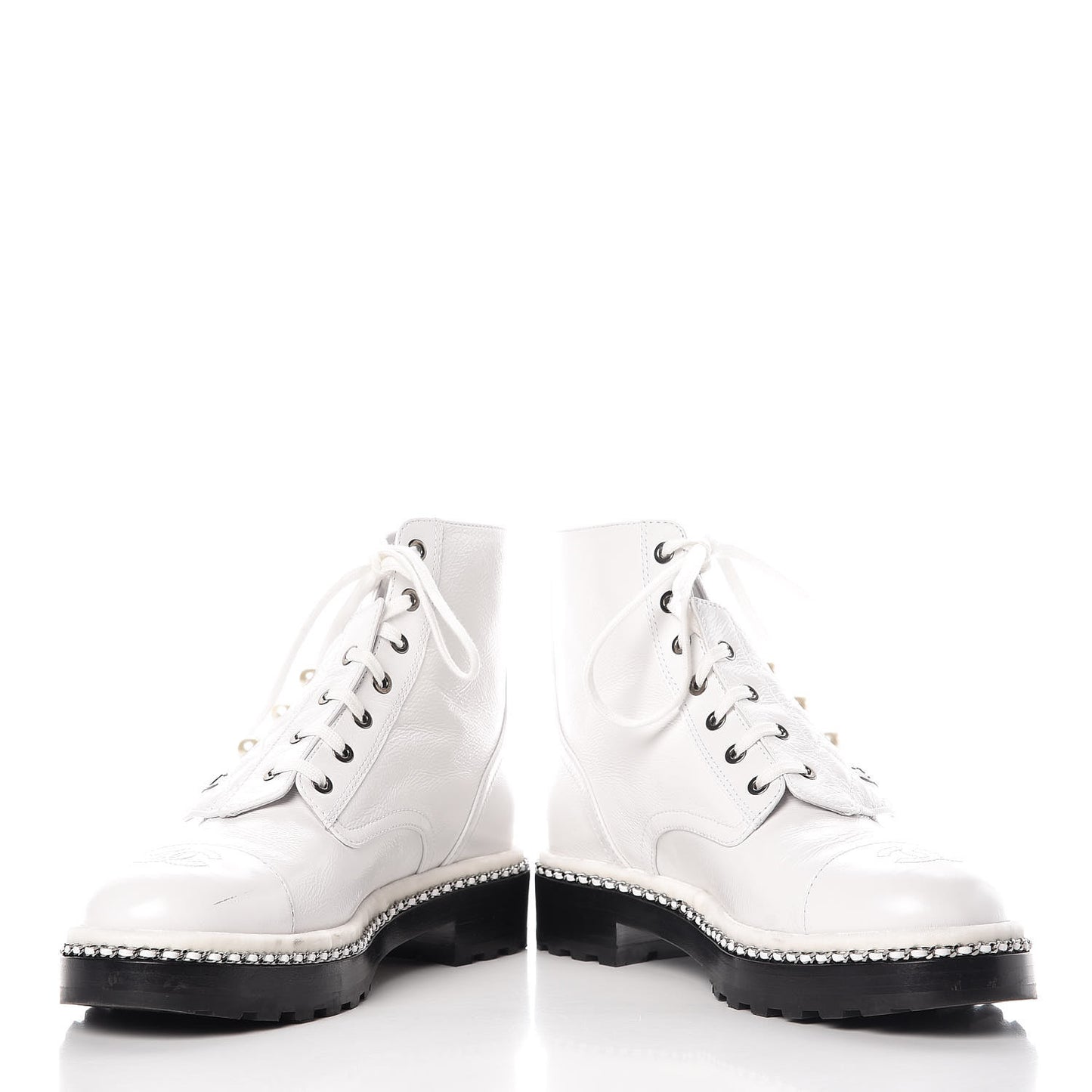 Crackled Calfskin Pearl Chain CC Combat Short Boots 40 White