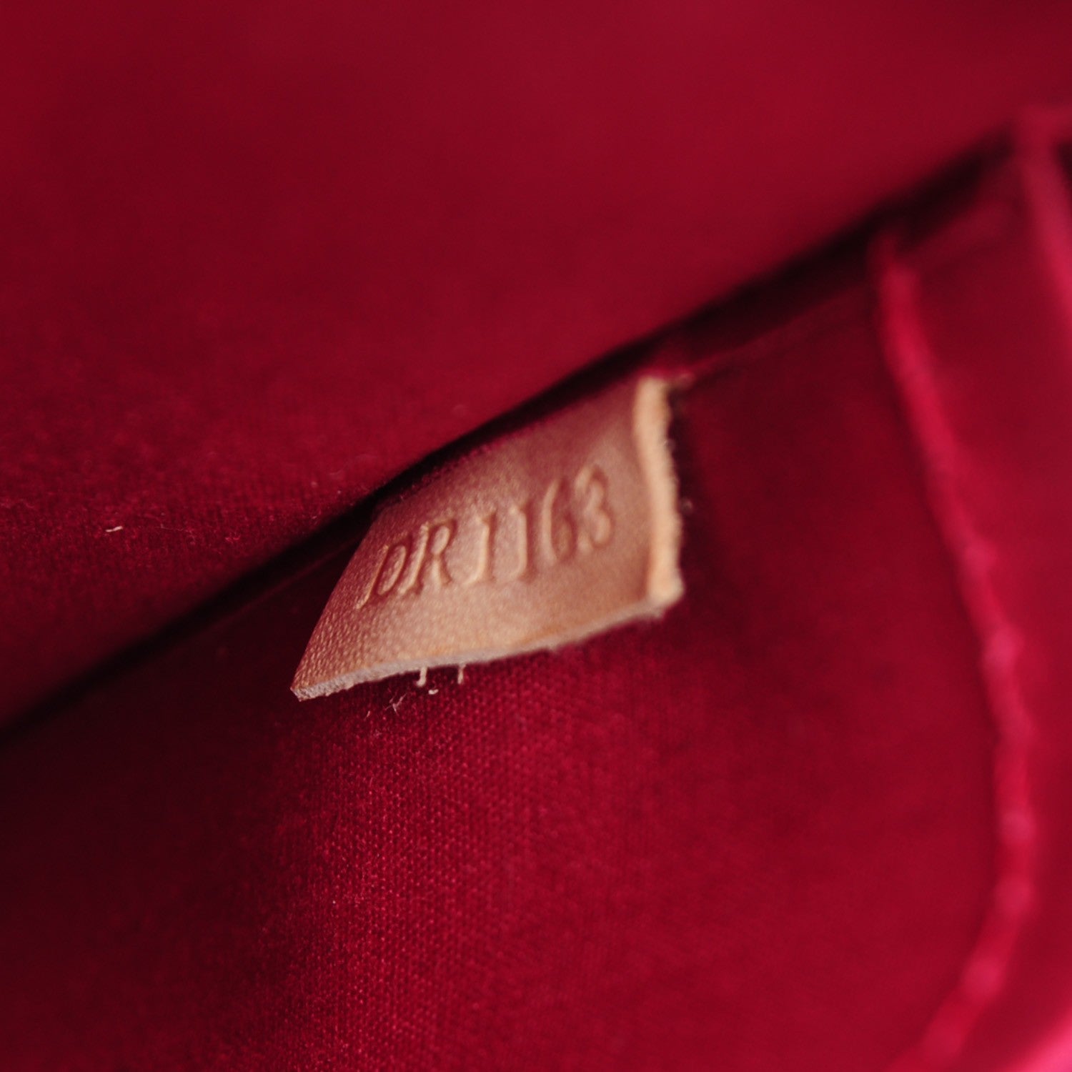 Louis Vuitton Vernis Brea MM Rose Indien 7 of 7
