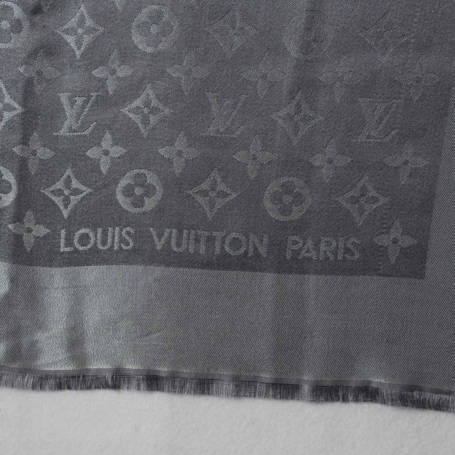 Louis Vuitton Silk Lurex Wool Monogram Shine Shawl Pearl Grey 4 of 8