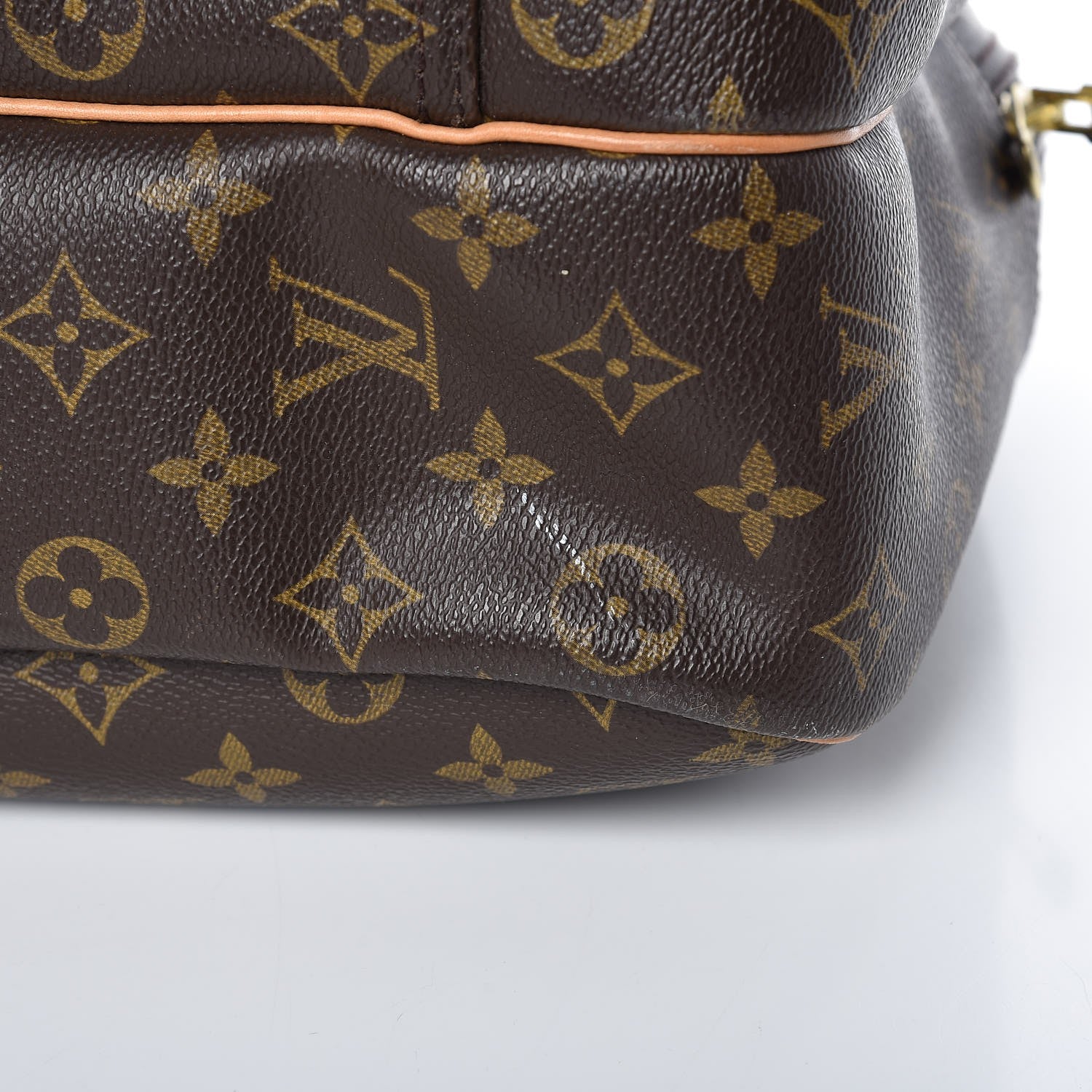 Louis Vuitton Monogram Alize 24 Heures Luggage 19 of 23