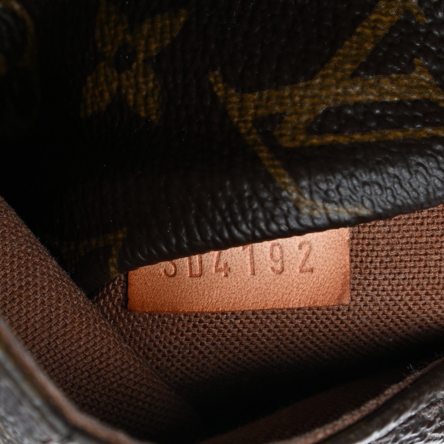 Louis Vuitton Monogram Totally PM 7 of 15