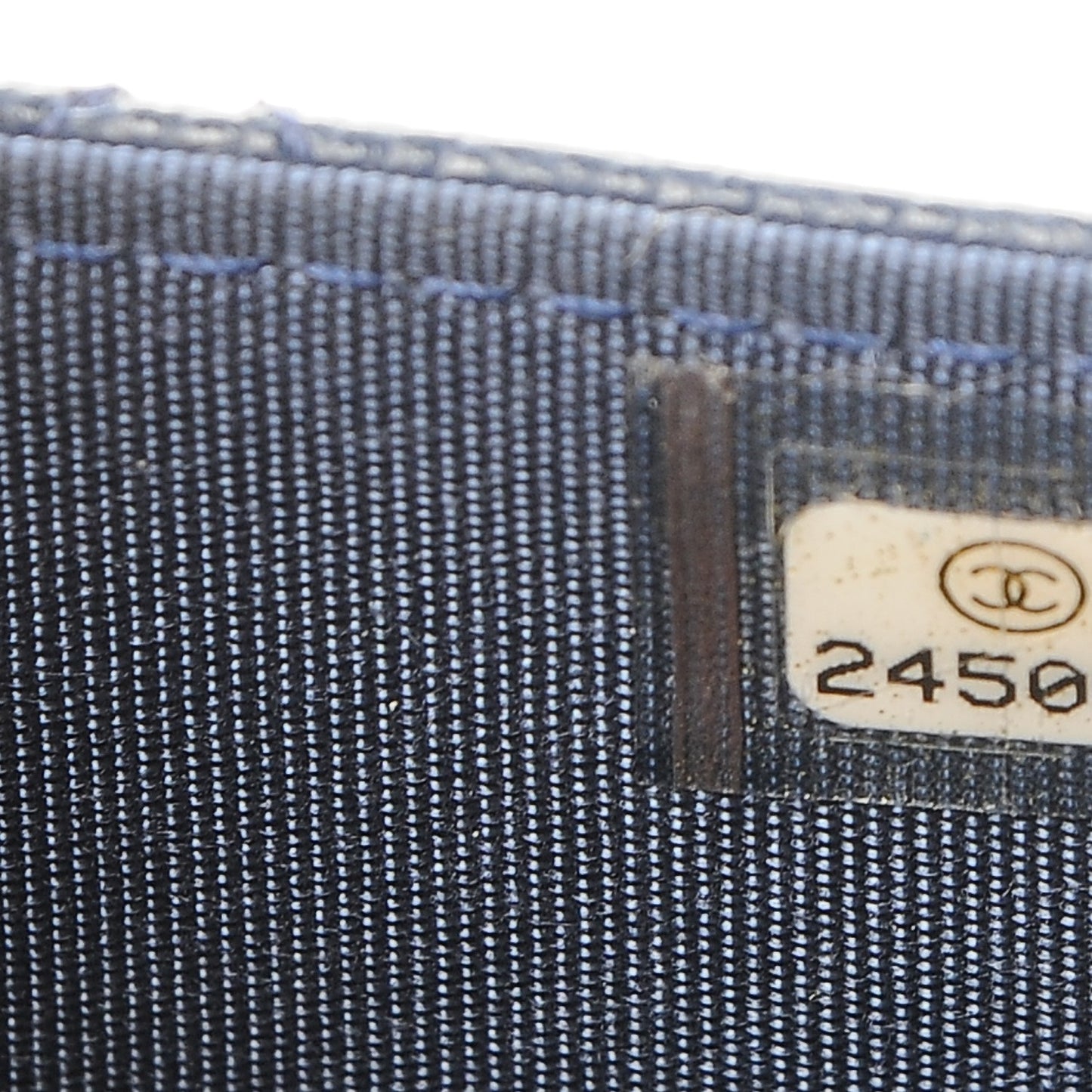 Caviar Quilted Golden Class Wallet On Chain WOC Navy