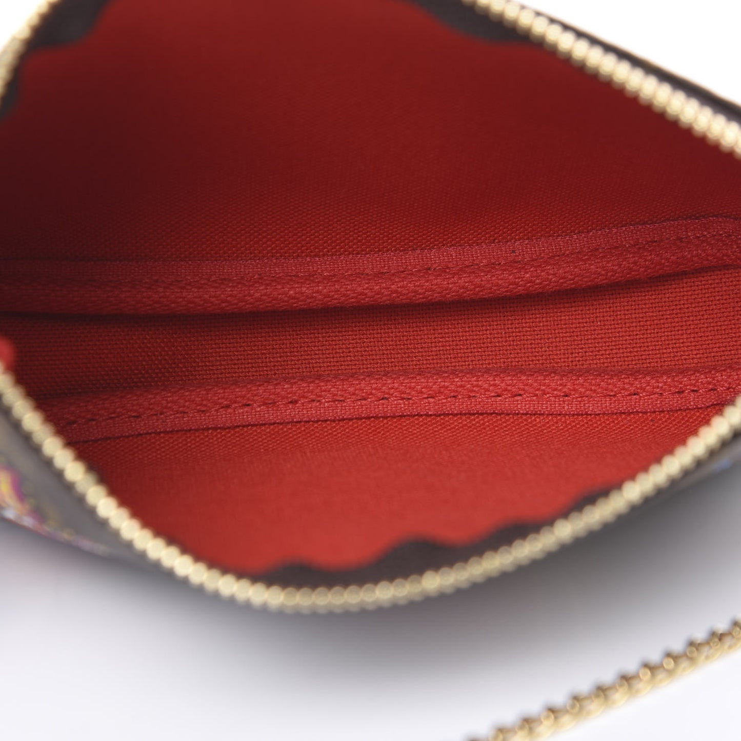 Monogram 2020 Christmas Animation Bumper Cars Mini Pochette Accessories Coquelicot