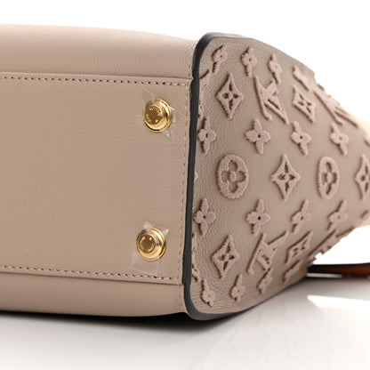 Louis Vuitton Calfskin Monogram Tufting On My Side Galet 9 of 10