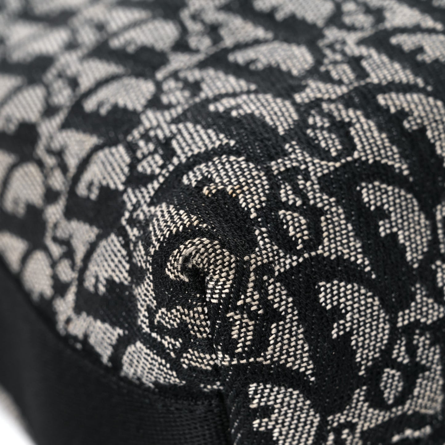 Monogram Messenger Black