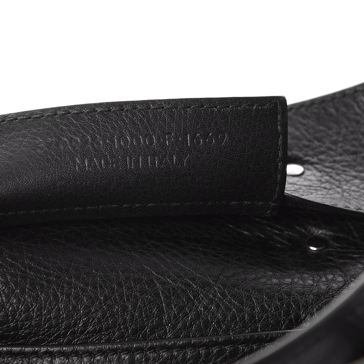 Veau Papier A6 Zip Around Tote Black
