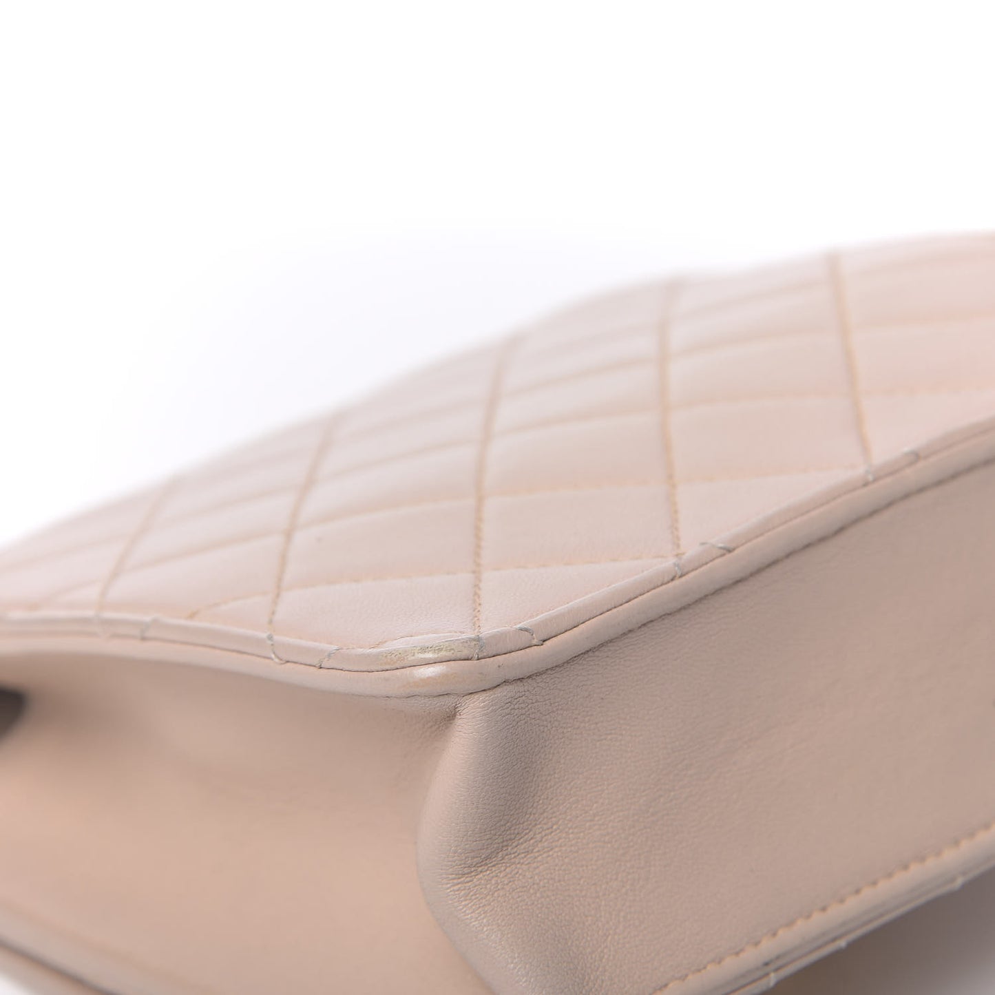 Lambskin Quilted Chic Pearls Flap Beige