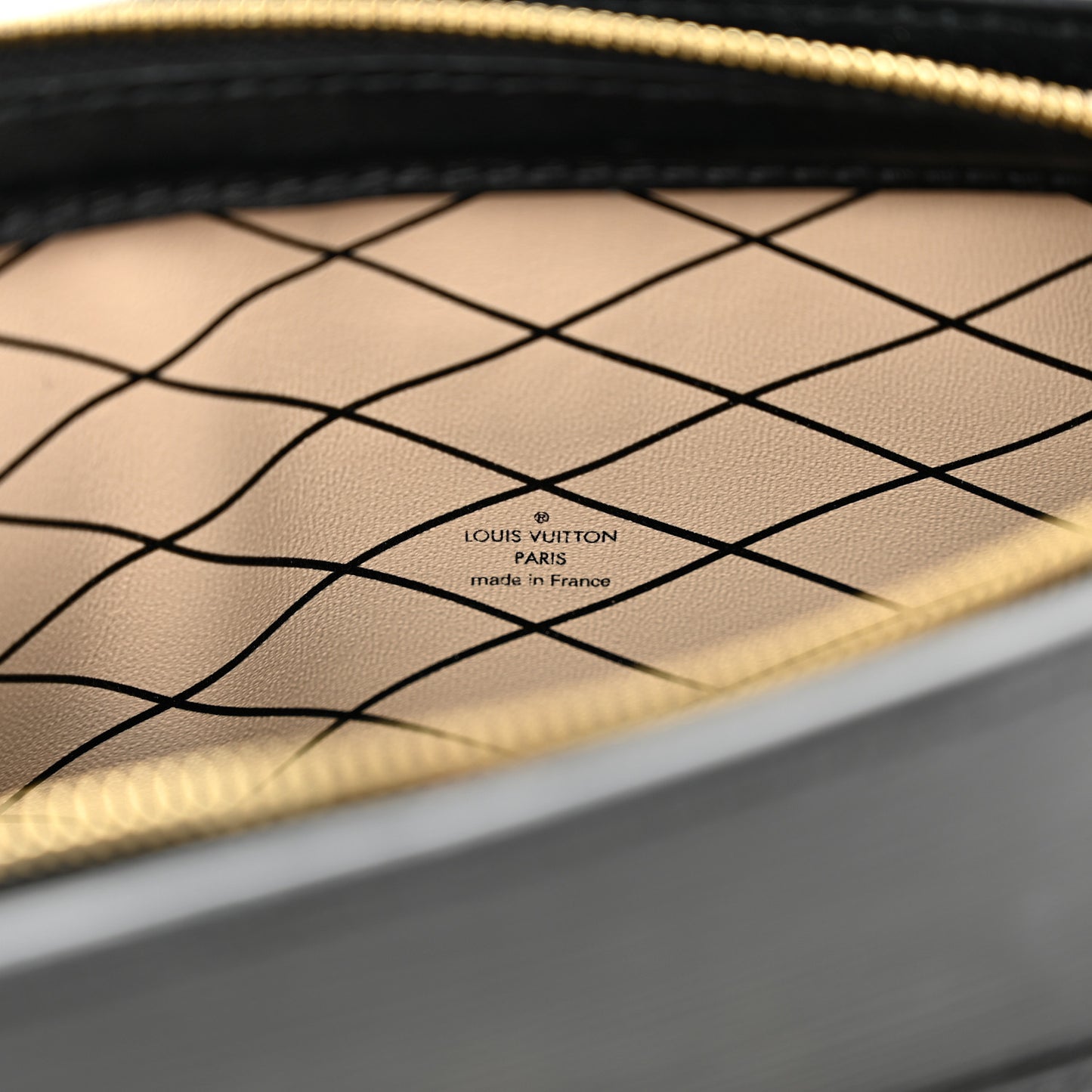 Epi Trunk Clutch Black