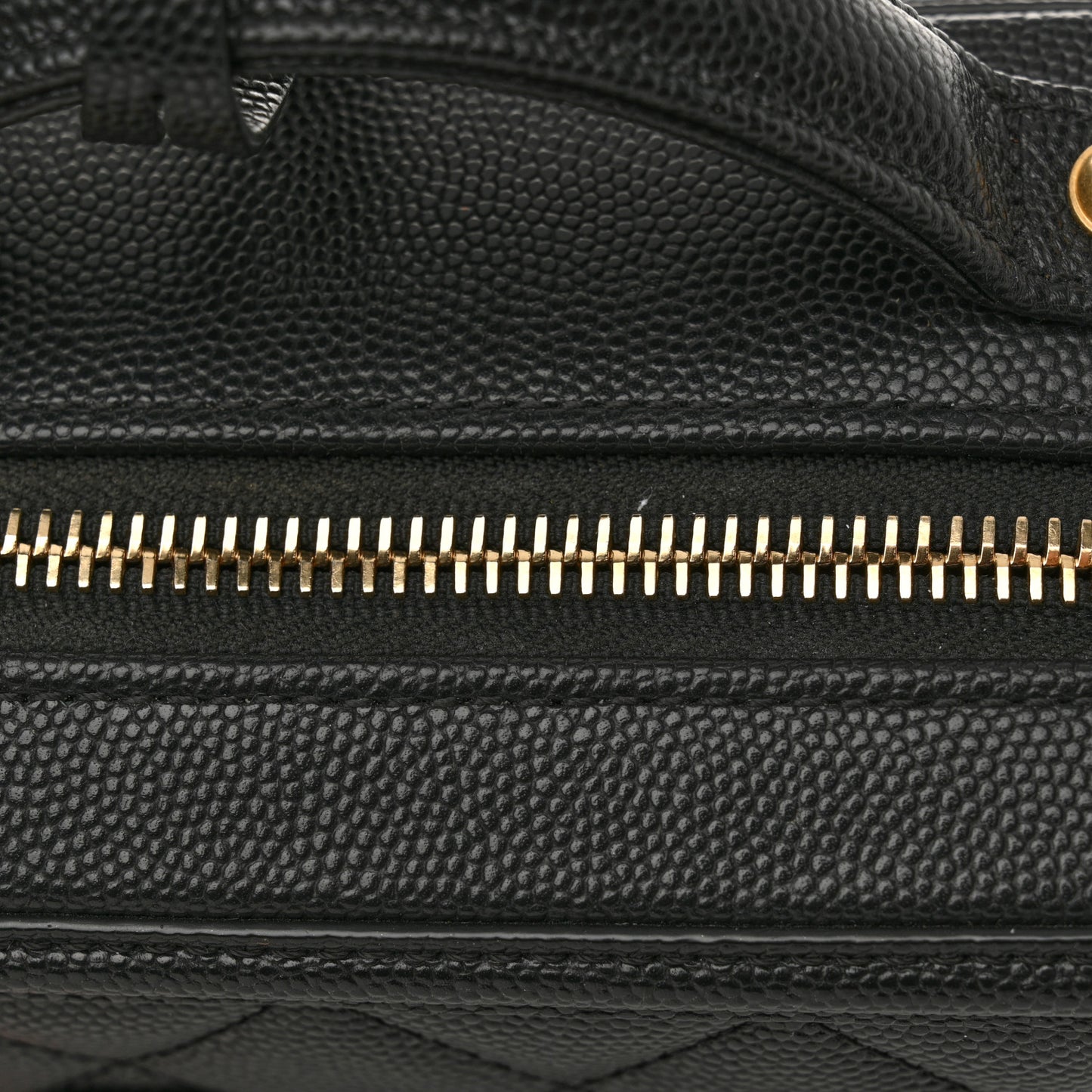 Caviar Quilted Small CC Filigree Vanity Case Black