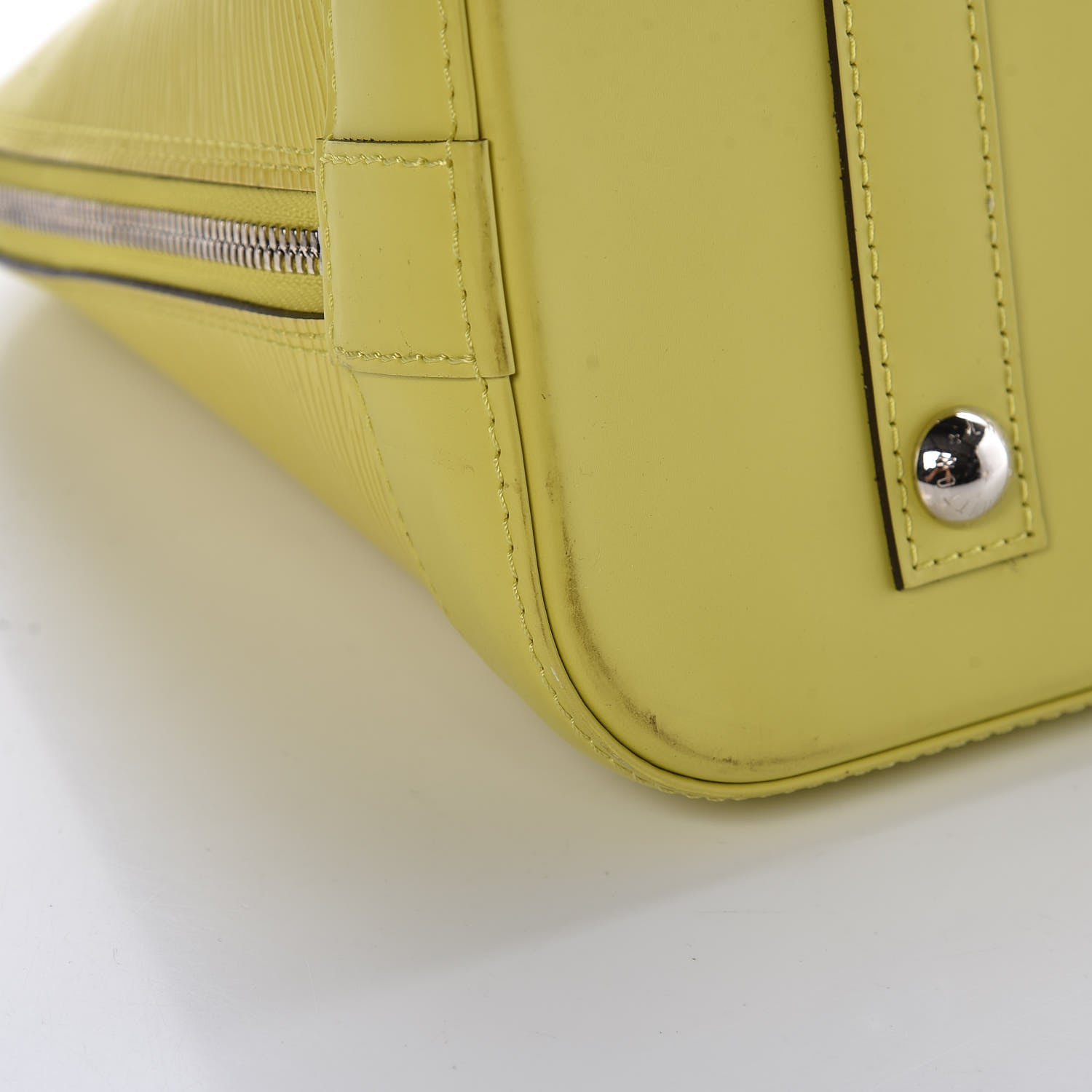 Louis Vuitton Epi Alma PM Pistache 15 of 18