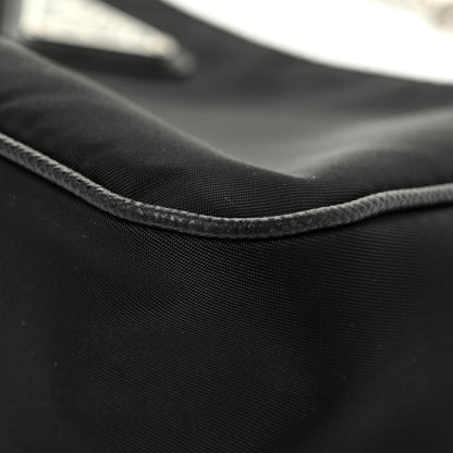 Prada Nylon Re-Edition 2005 Shoulder Bag Black 13 of 22