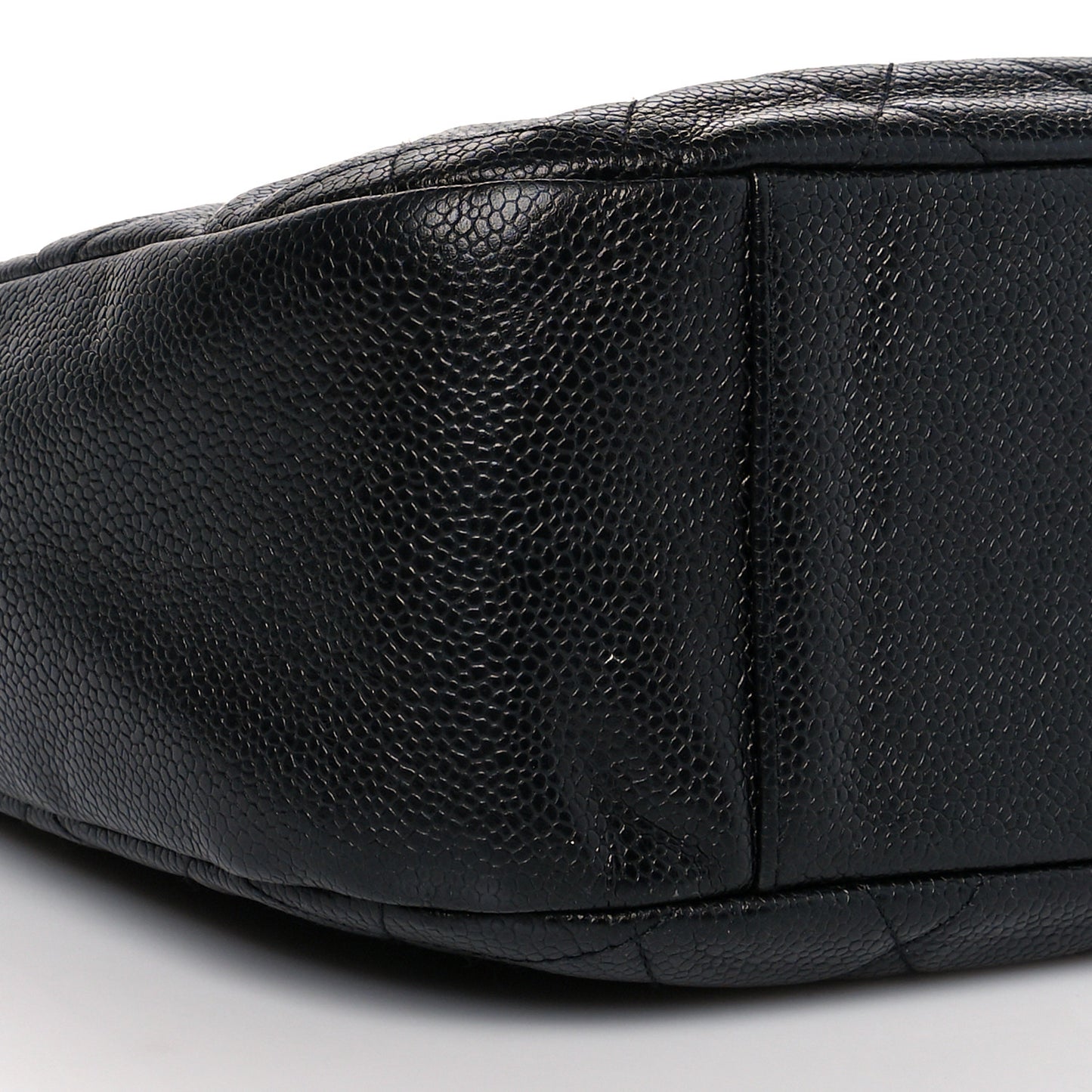 Caviar Quilted Timeless CC Shoulder Bag Black