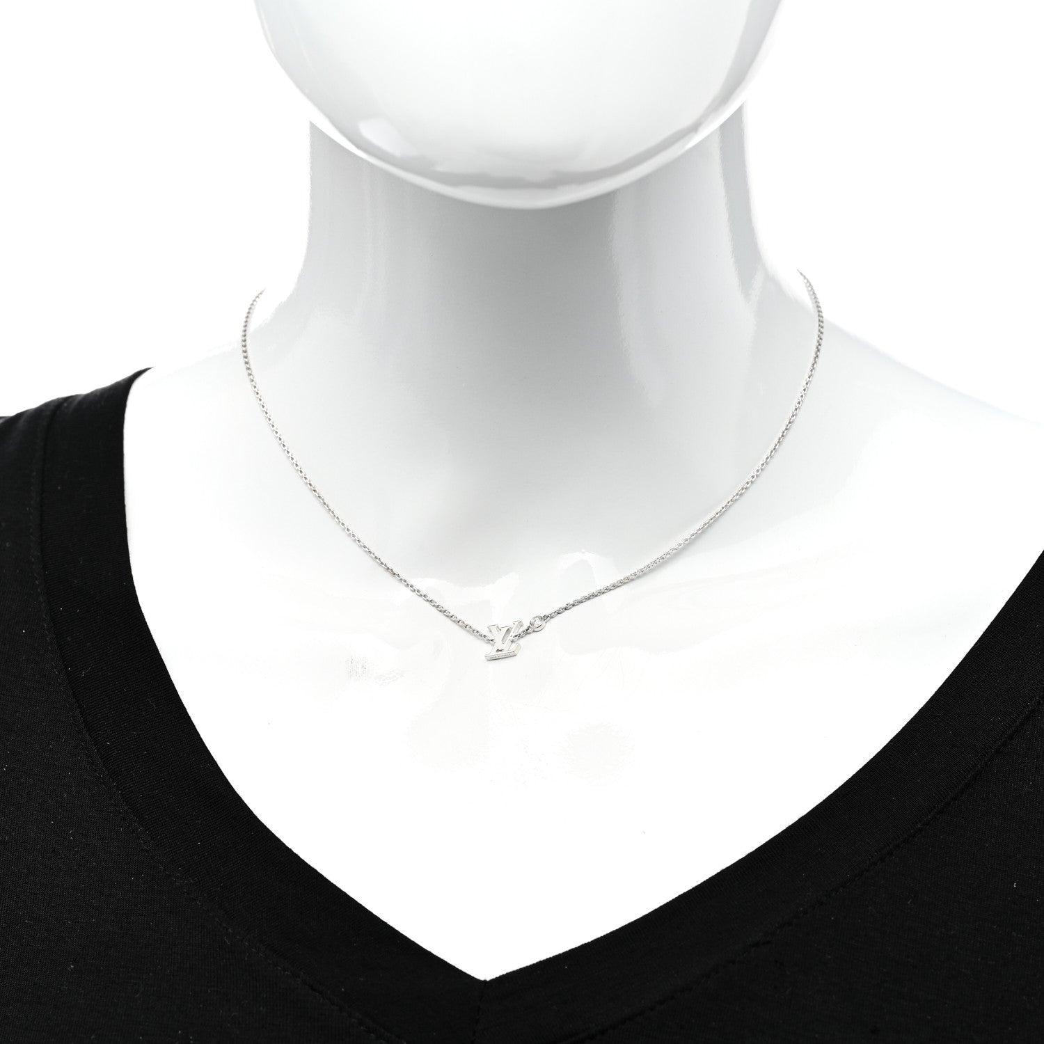 Louis Vuitton 18K White Gold Diamond Idylle Blossom LV Pendant Necklace 2 of 5