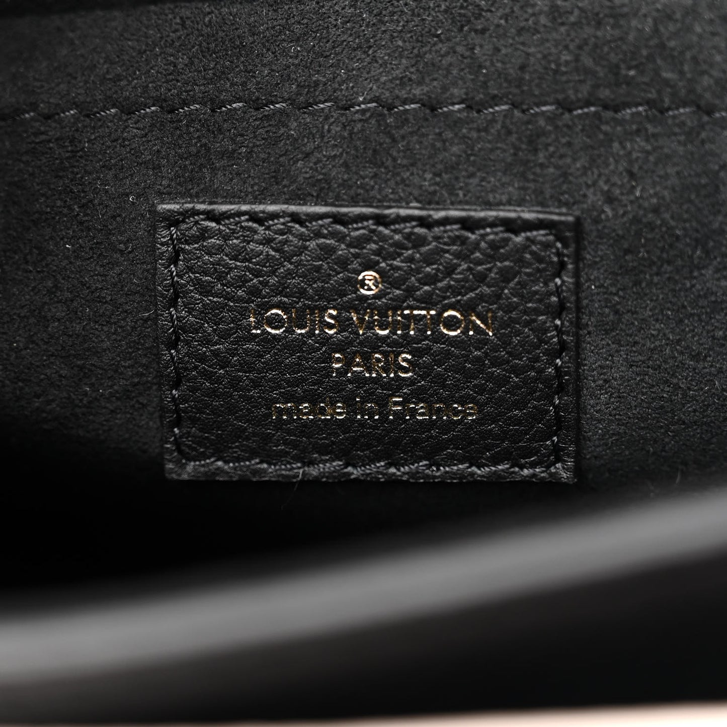 Grained Calfskin Lockme Tender Black