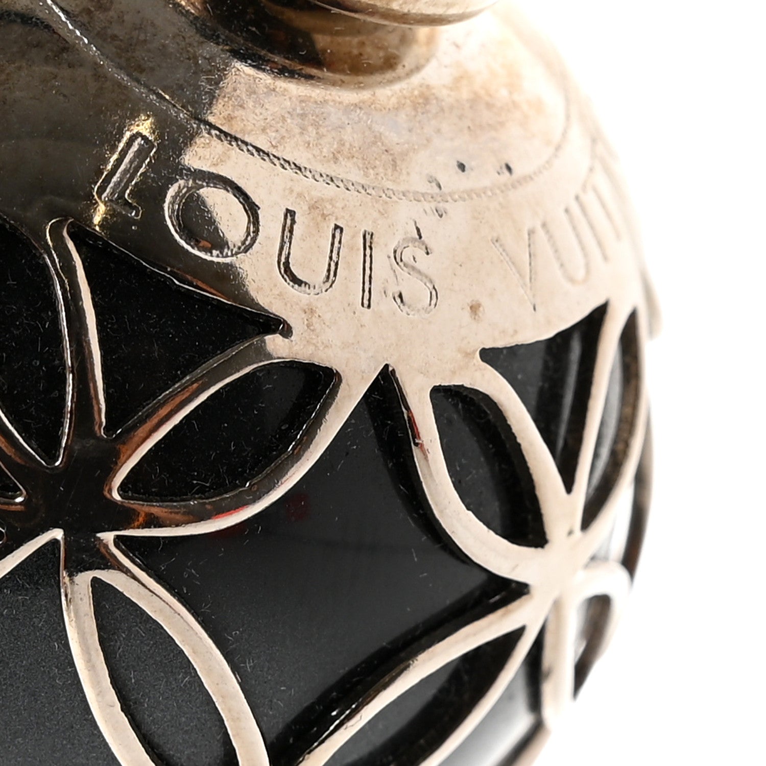 Louis Vuitton Ice Ball Key Holder Charm Silver 3 of 3