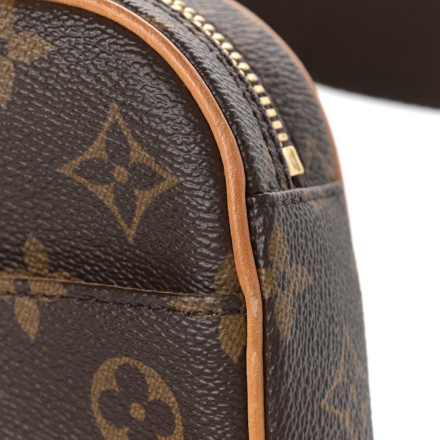 Louis Vuitton Monogram Pochette Gange 10 of 10