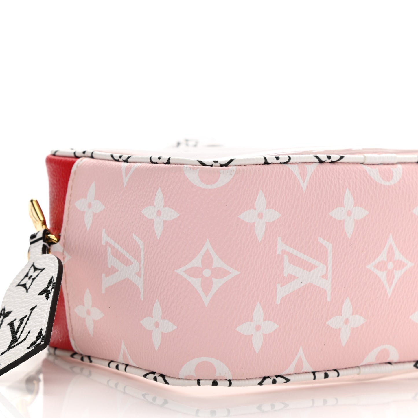 Monogram Giant Beach Pouch Rouge