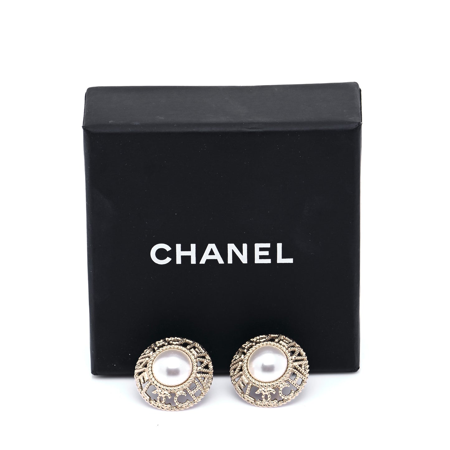 Pearl CC Round Rope Logo Earrings Gold