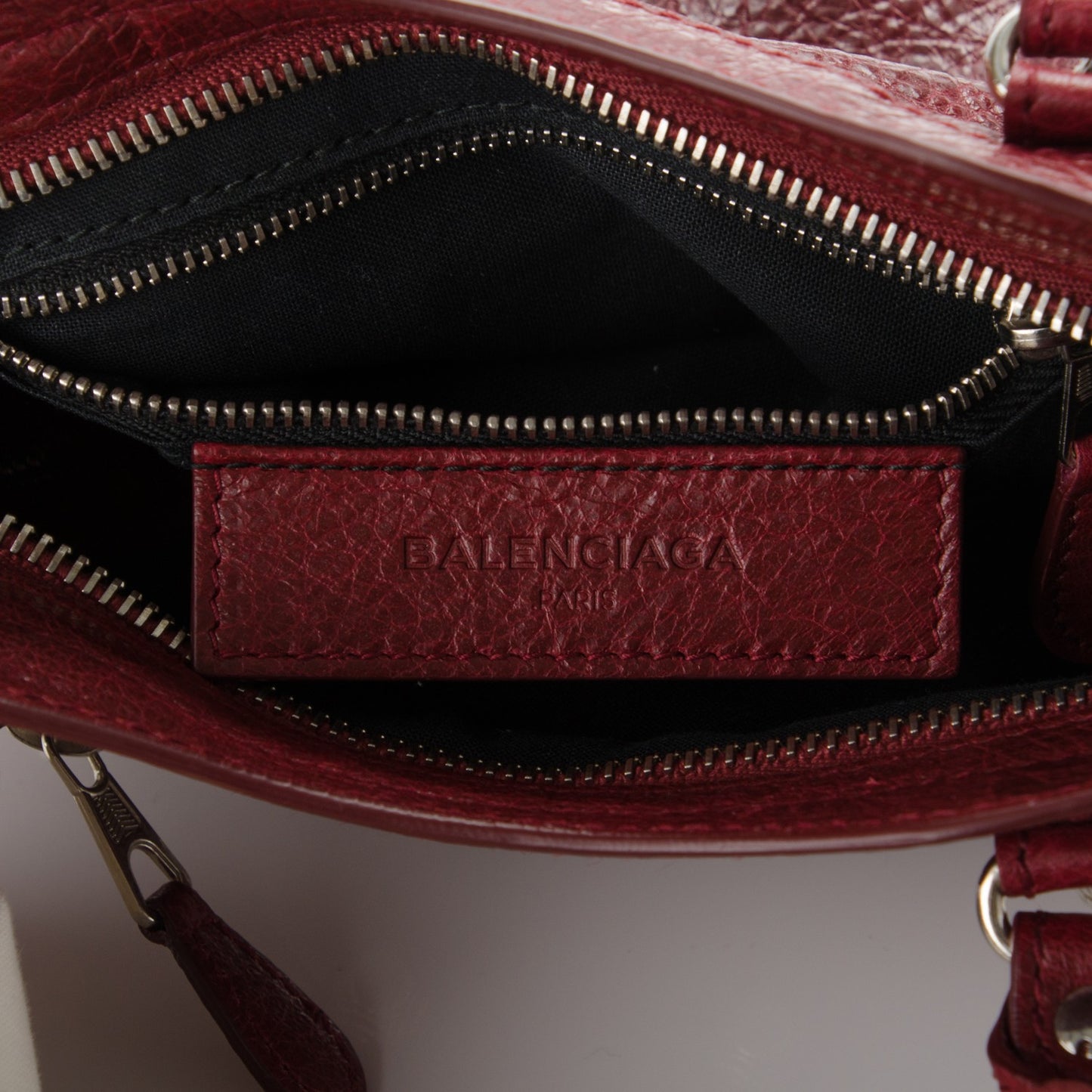 Agneau Giant 12 Silver Hardware Mini City Rouge Cerise