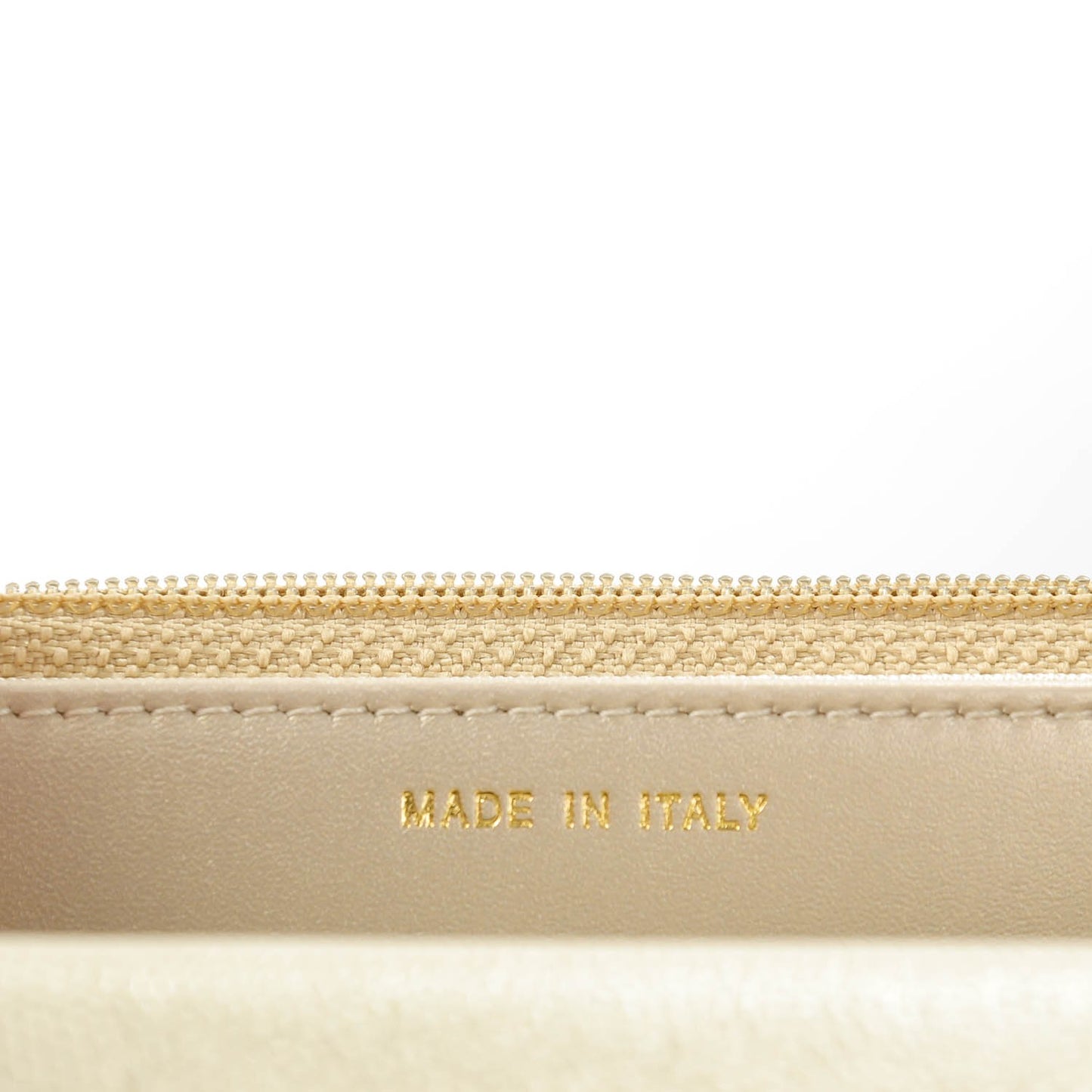 Pearly Caviar Quilted Wallet On Chain WOC Light Gold