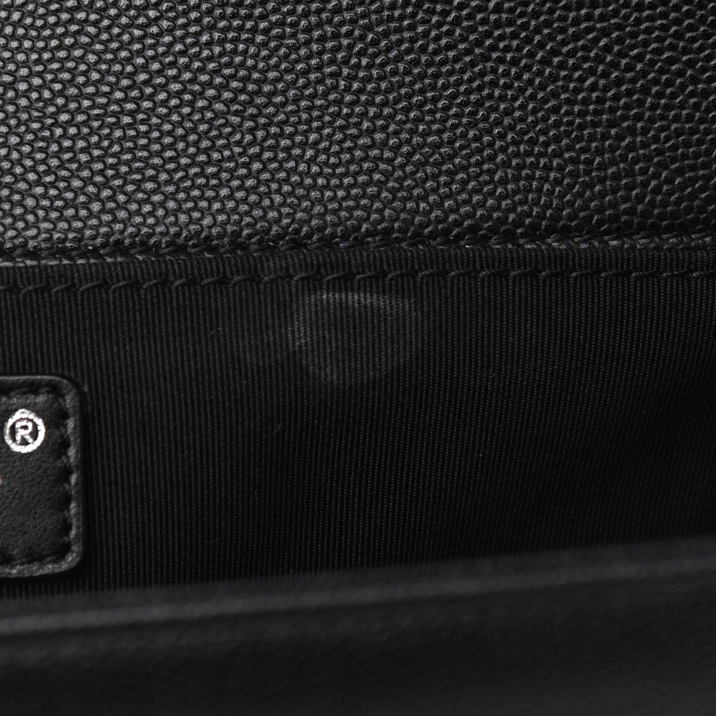 Caviar Quilted Medium Boy Flap Black