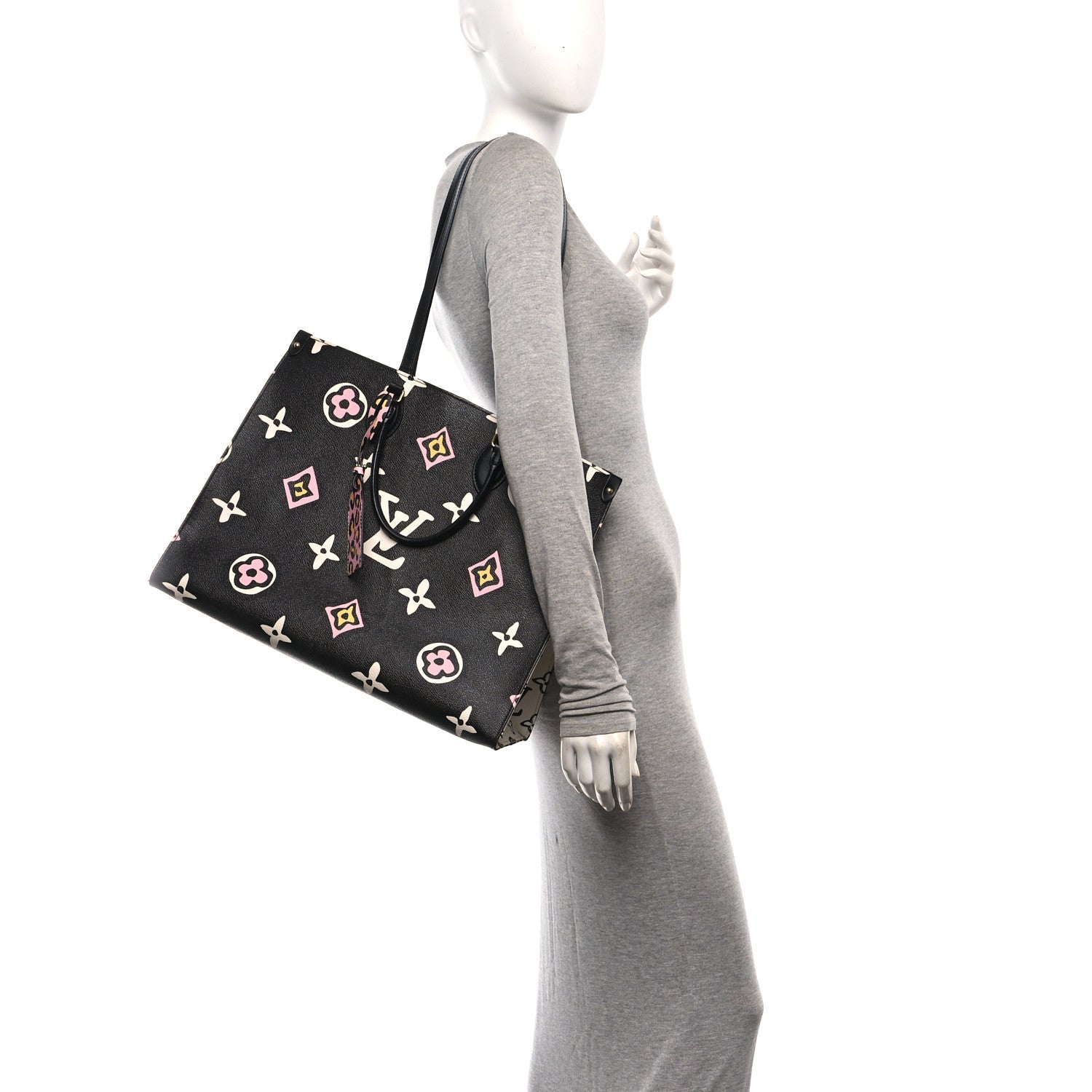 Louis Vuitton Monogram Giant Wild At Heart Onthego GM Black 2 of 9