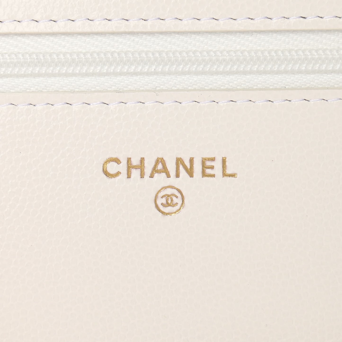 Caviar Quilted Wallet On Chain WOC White