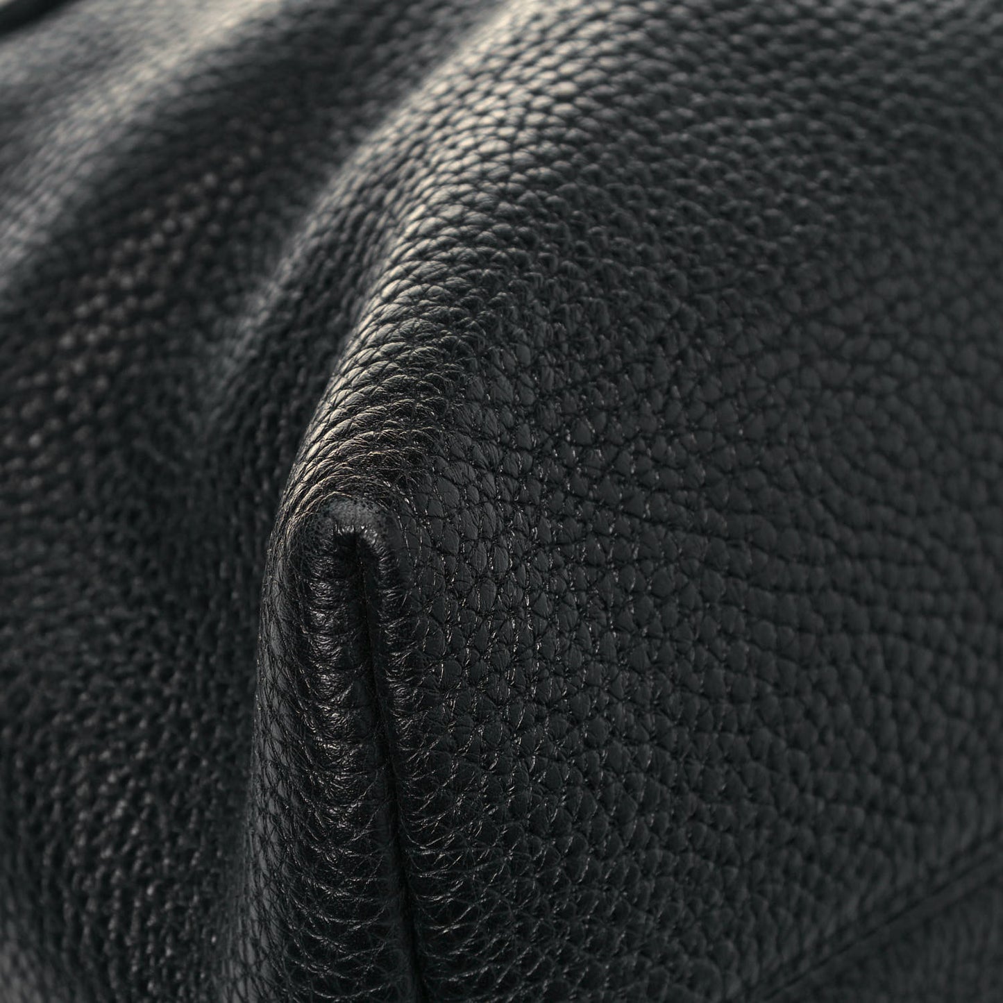 London Grainy Calfskin Medium Baynard Tote Black