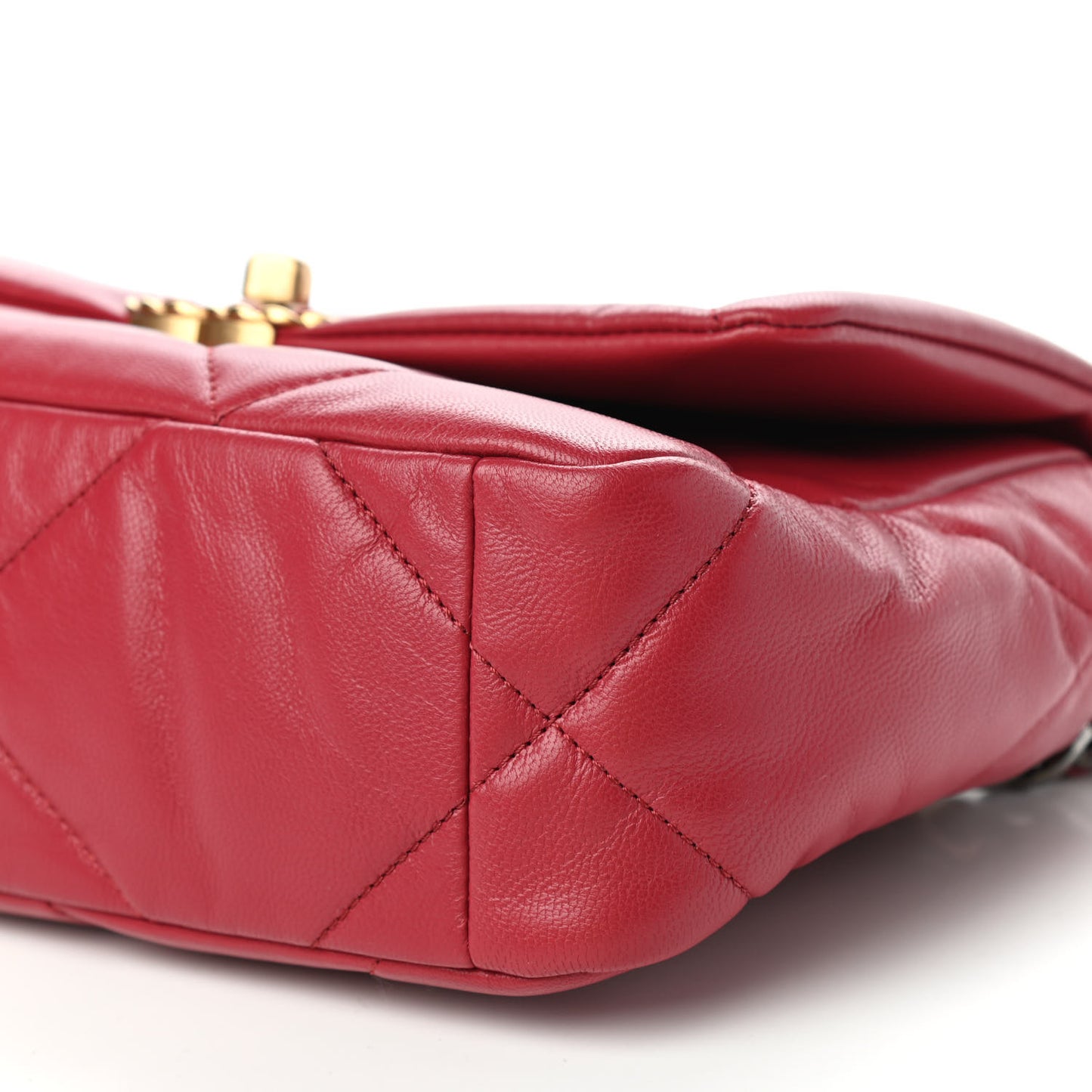 Lambskin Quilted Medium Chanel 19 Flap Red