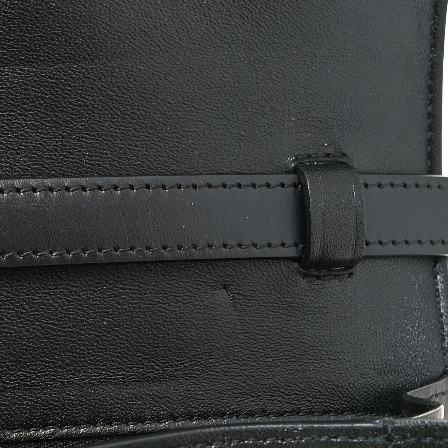 Box Calfskin Small Classic Box Flap Bag Black