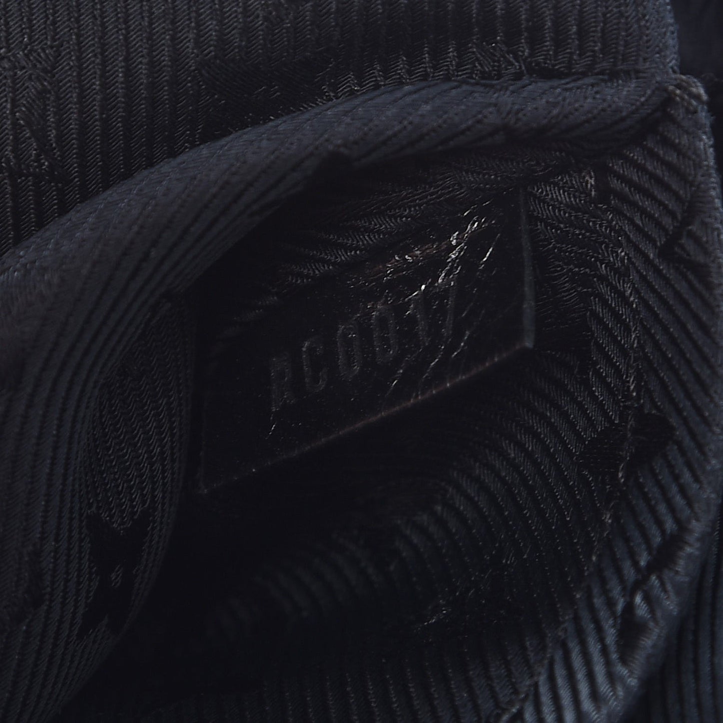 Lambskin Riveting Black