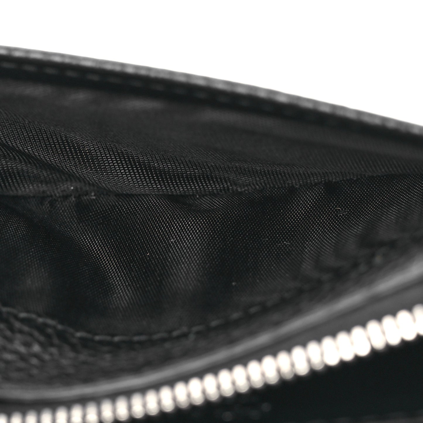 Vitello Daino Triangle Zip Around Keychain Black