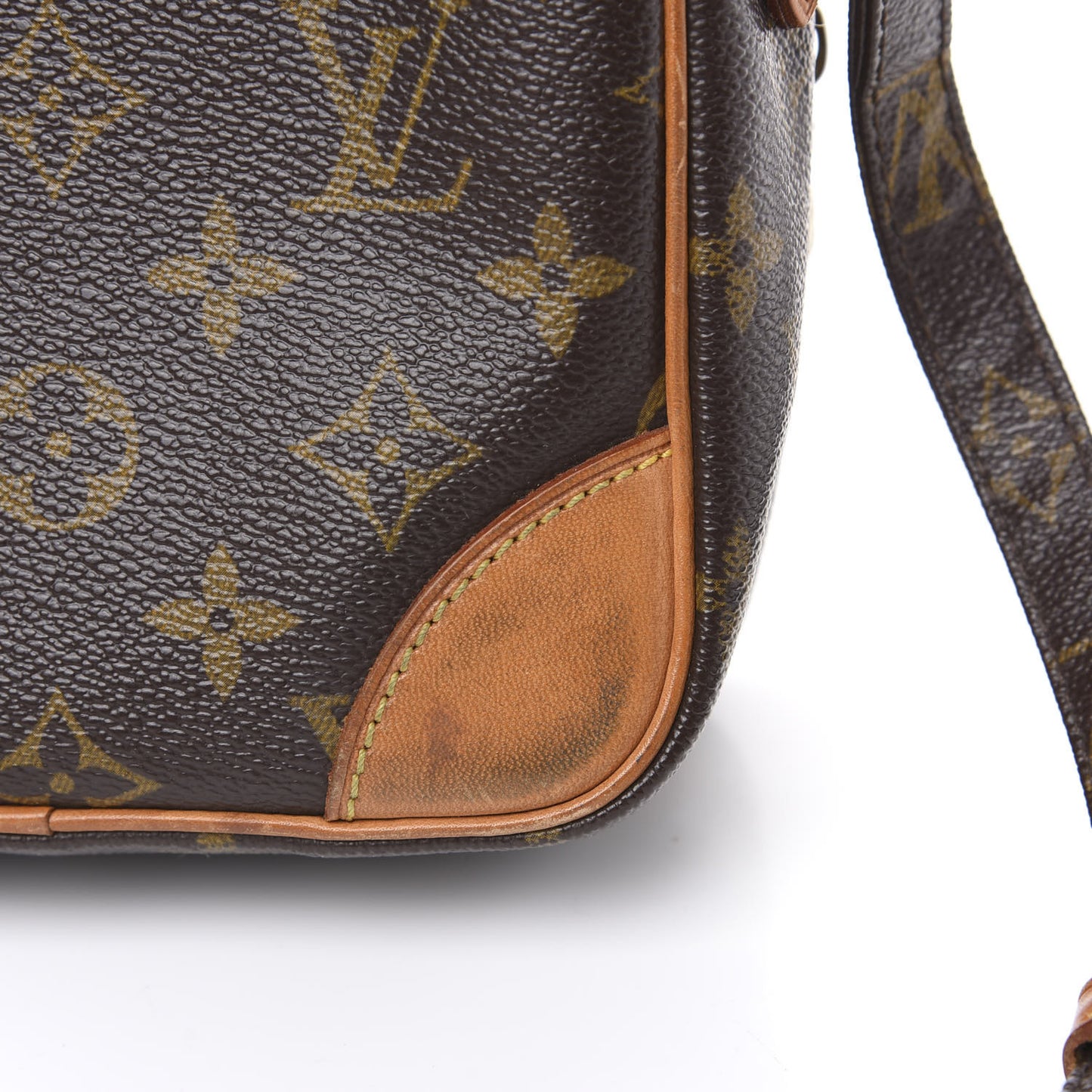 Monogram Amazone