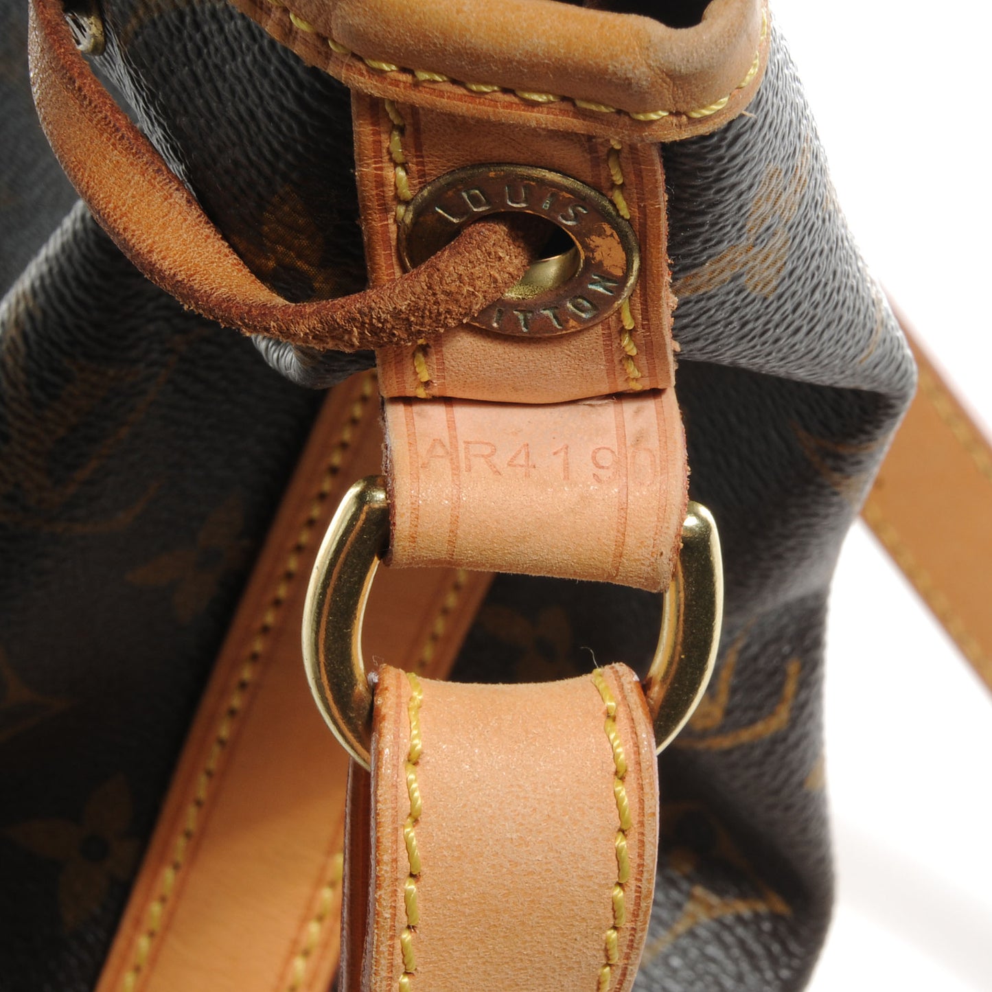 Monogram Noe