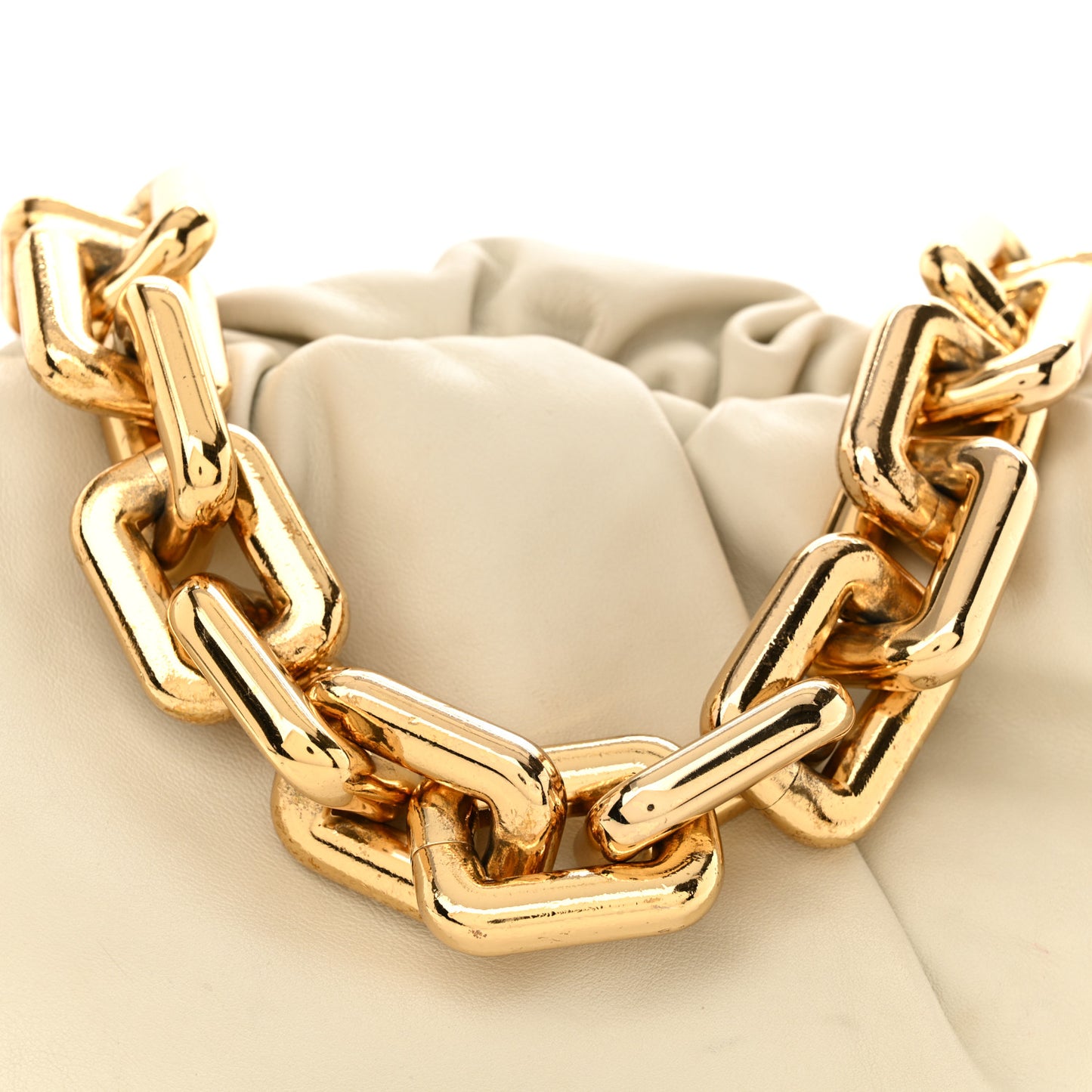 Calfskin The Pouch Chain Plaster