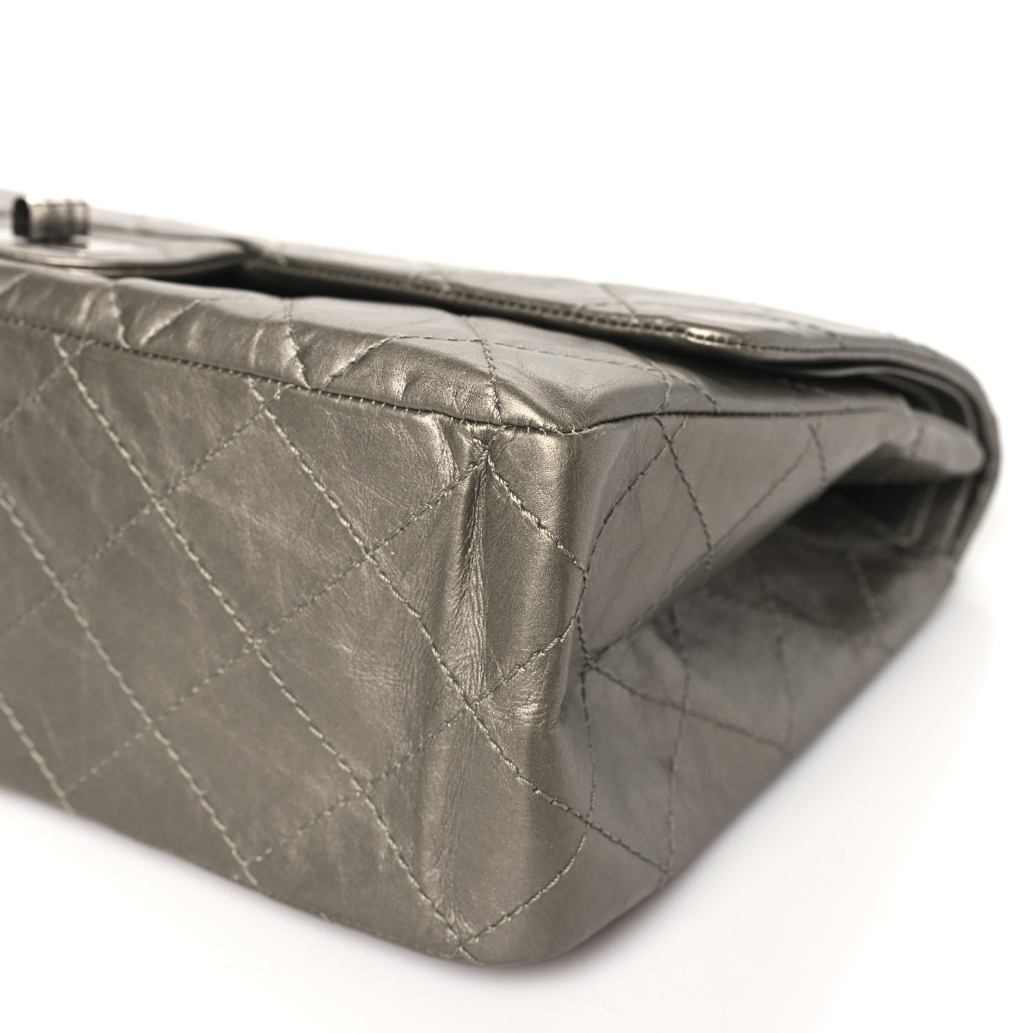 Metallic Aged Calfskin Quilted 2.55 Reissue 227 Flap Light Gold