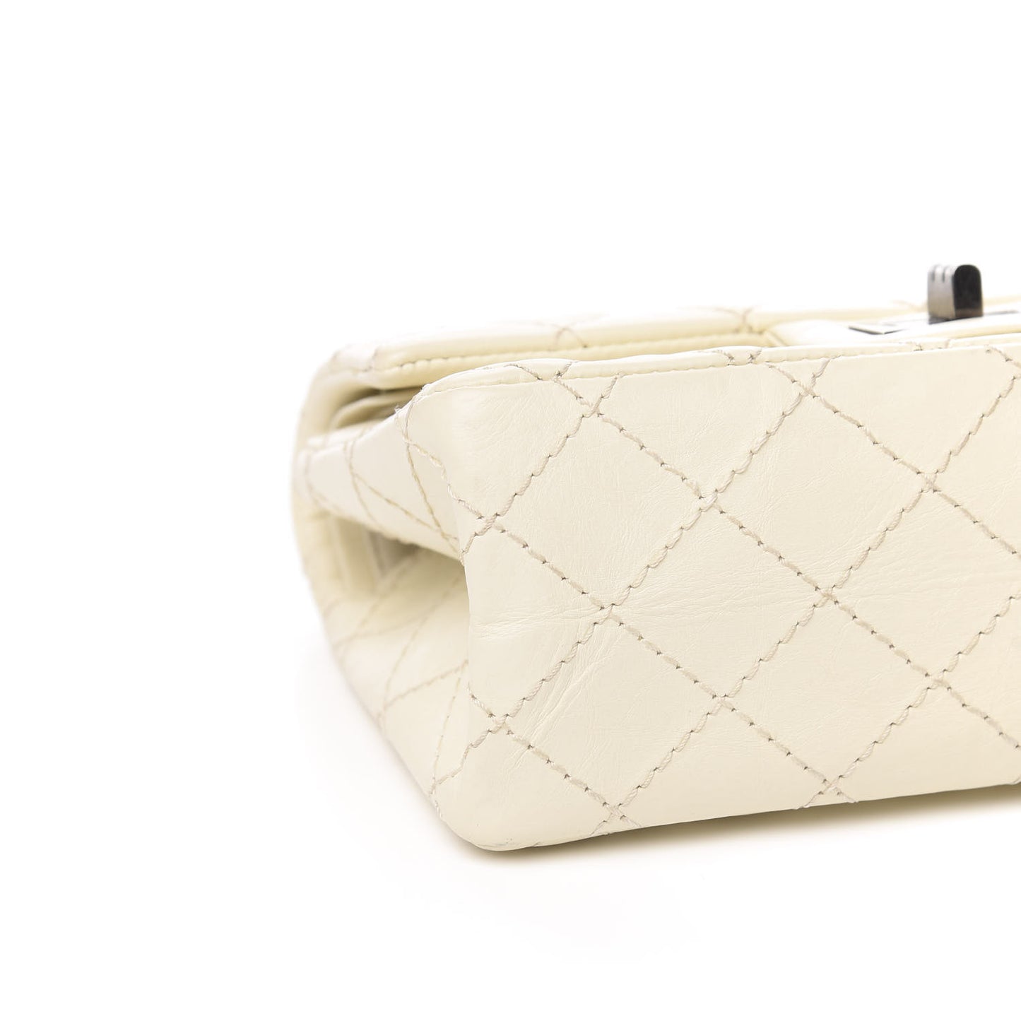 Aged Calfskin Quilted 2.55 Reissue 224 Flap Ivory