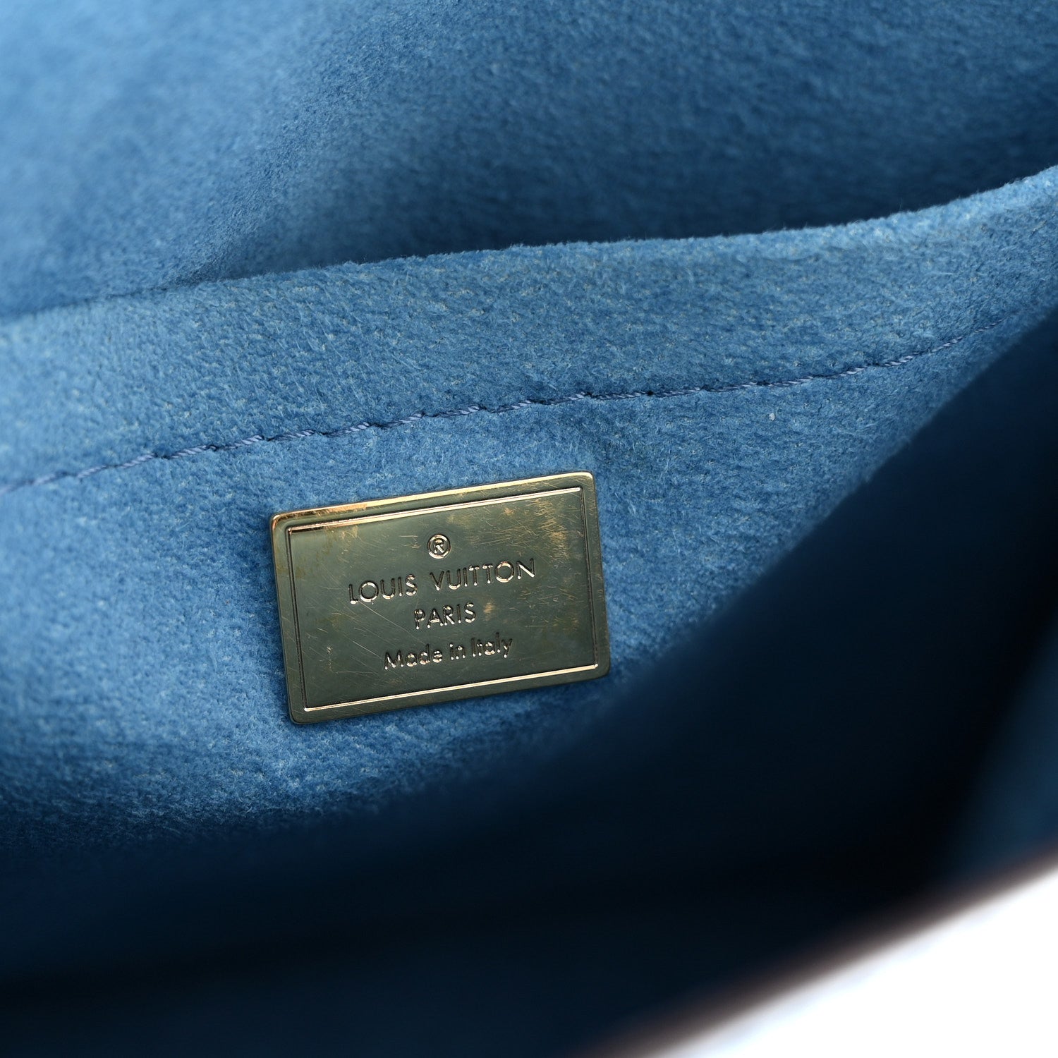 Louis Vuitton Vernis Epi Monogram Spring Street Light Blue 6 of 10