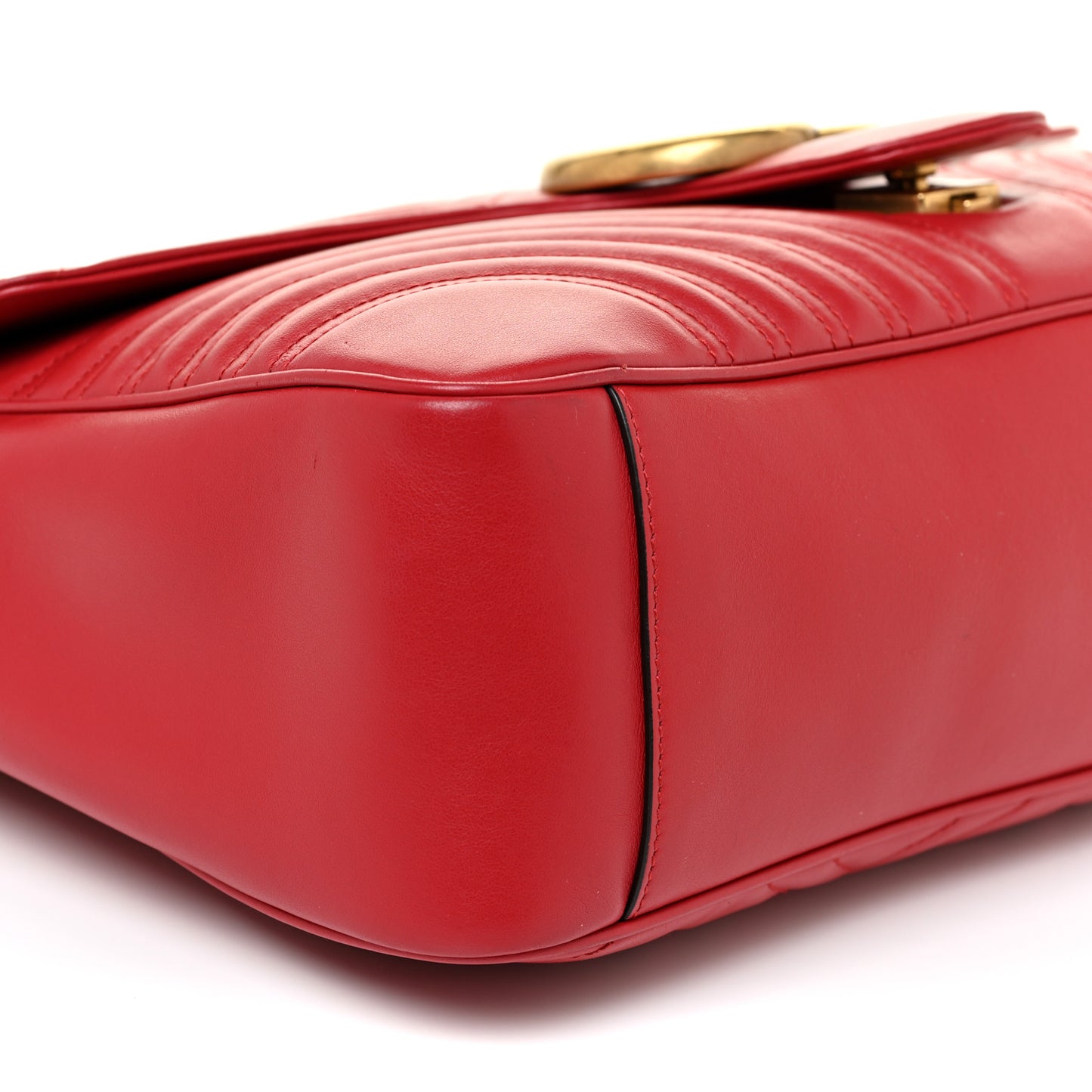 Calfskin Matelasse Large GG Marmont Shoulder Bag Hibiscus Red