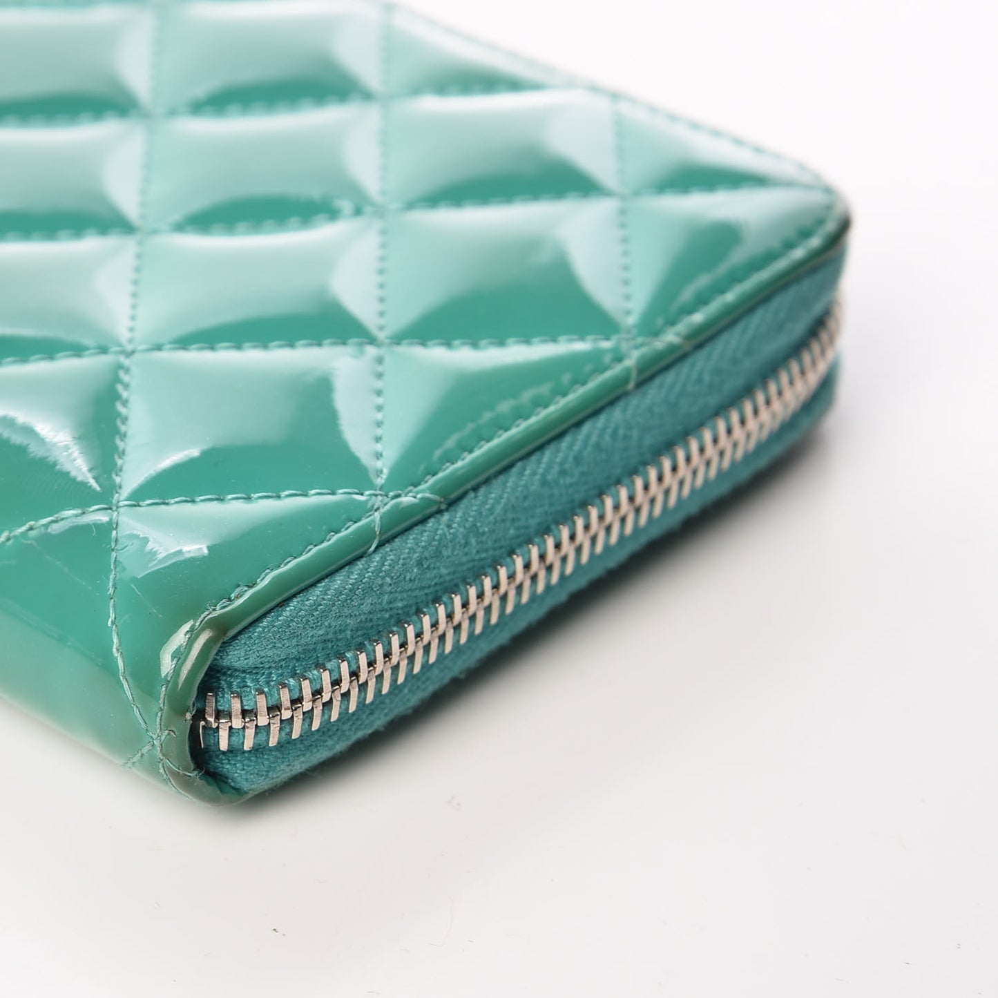 Patent Calfskin Quilted Large Gusset Zip Around Wallet Green