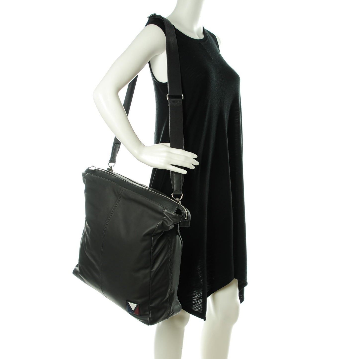 Calfskin Move Messenger Asphalt