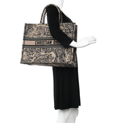 Christian Dior Canvas Embroidered Large Dioriviera Toile De Jouy Book Tote Black 2 of 10