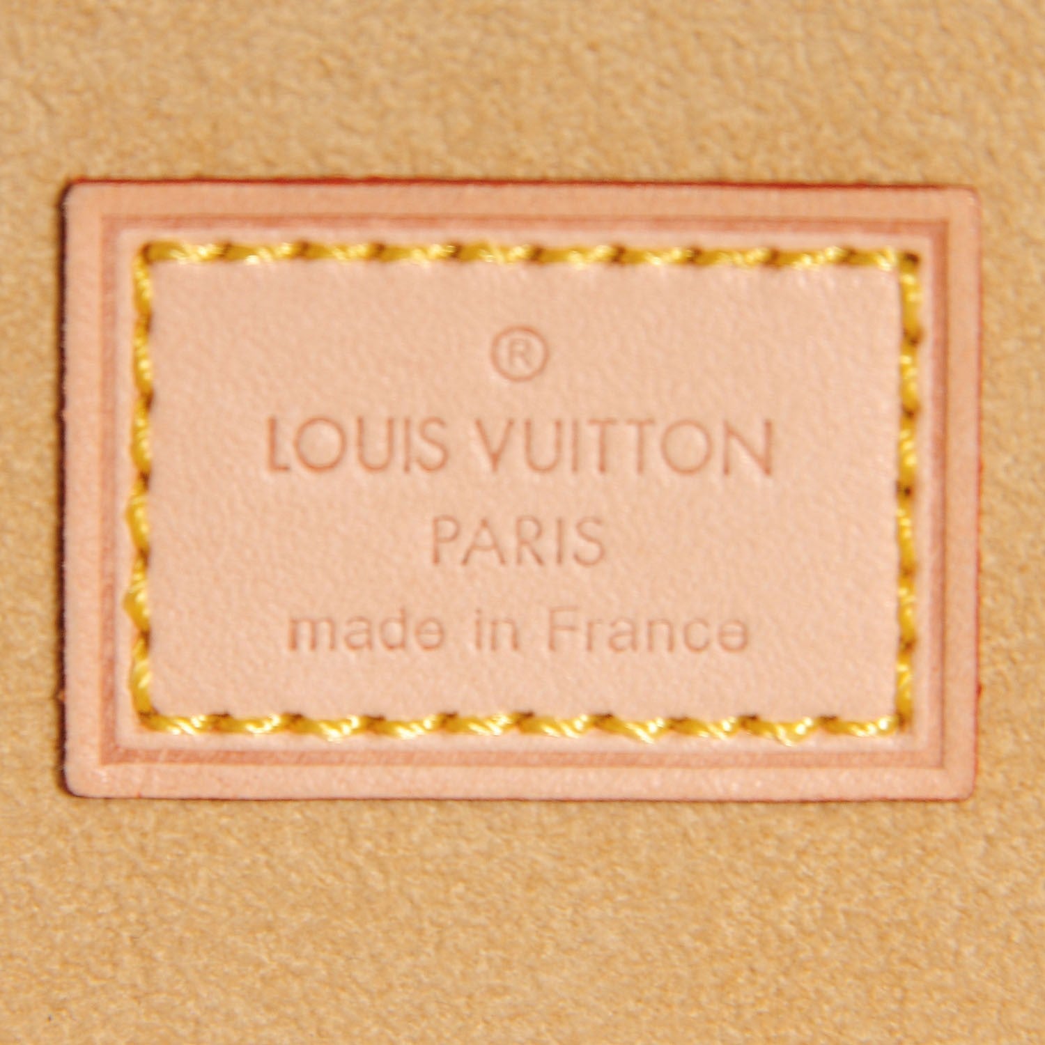Louis Vuitton 18K White Gold LV Initiales Charm 6 of 8