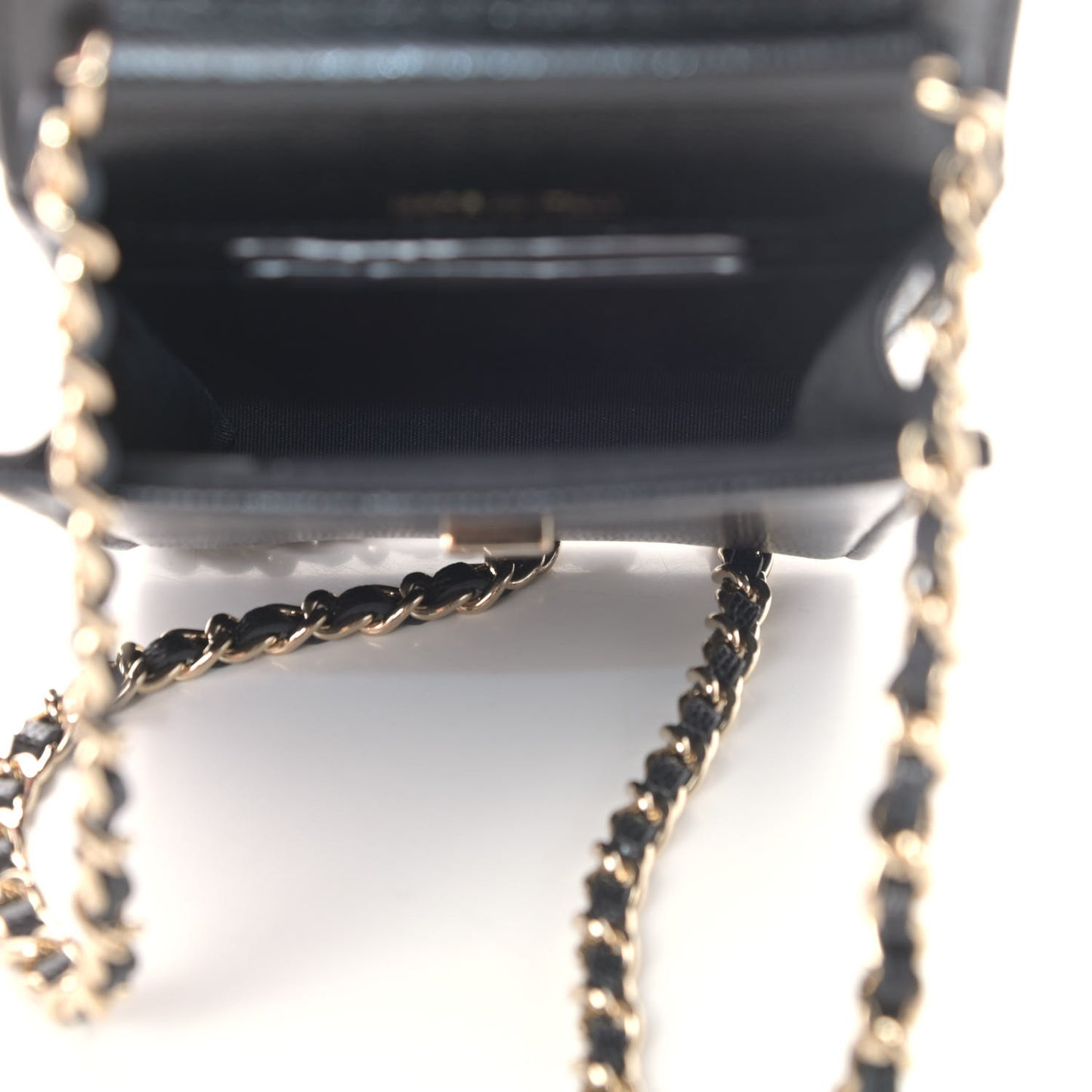 Caviar Quilted Phone Case With Chain Black