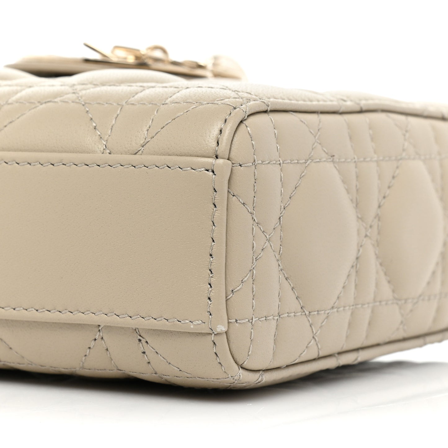 Lambskin Cannage Medium Lady D-Joy Sand